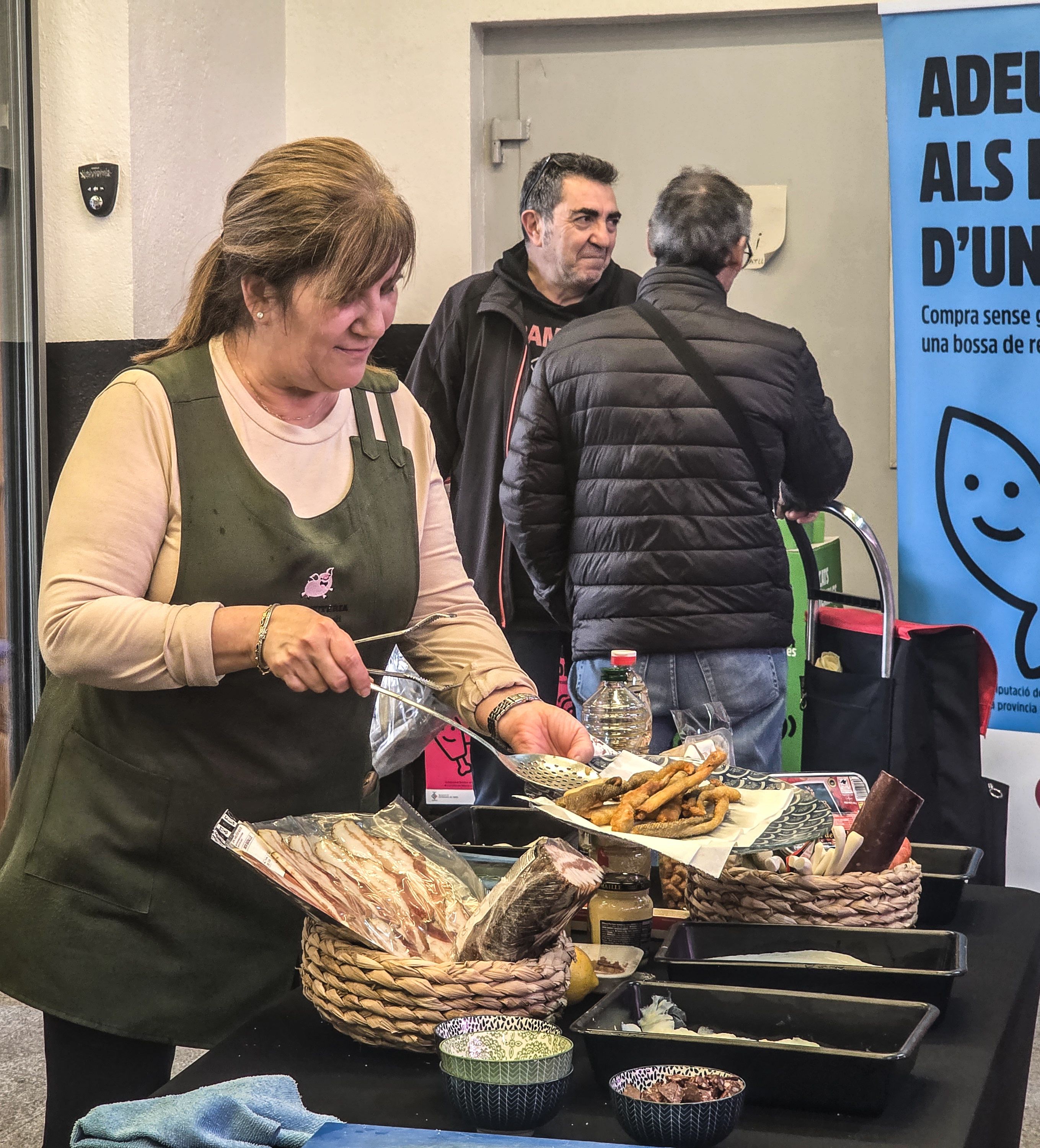 Taller de bacallà al Mercat de Serraperera. Foto: Marc Mata