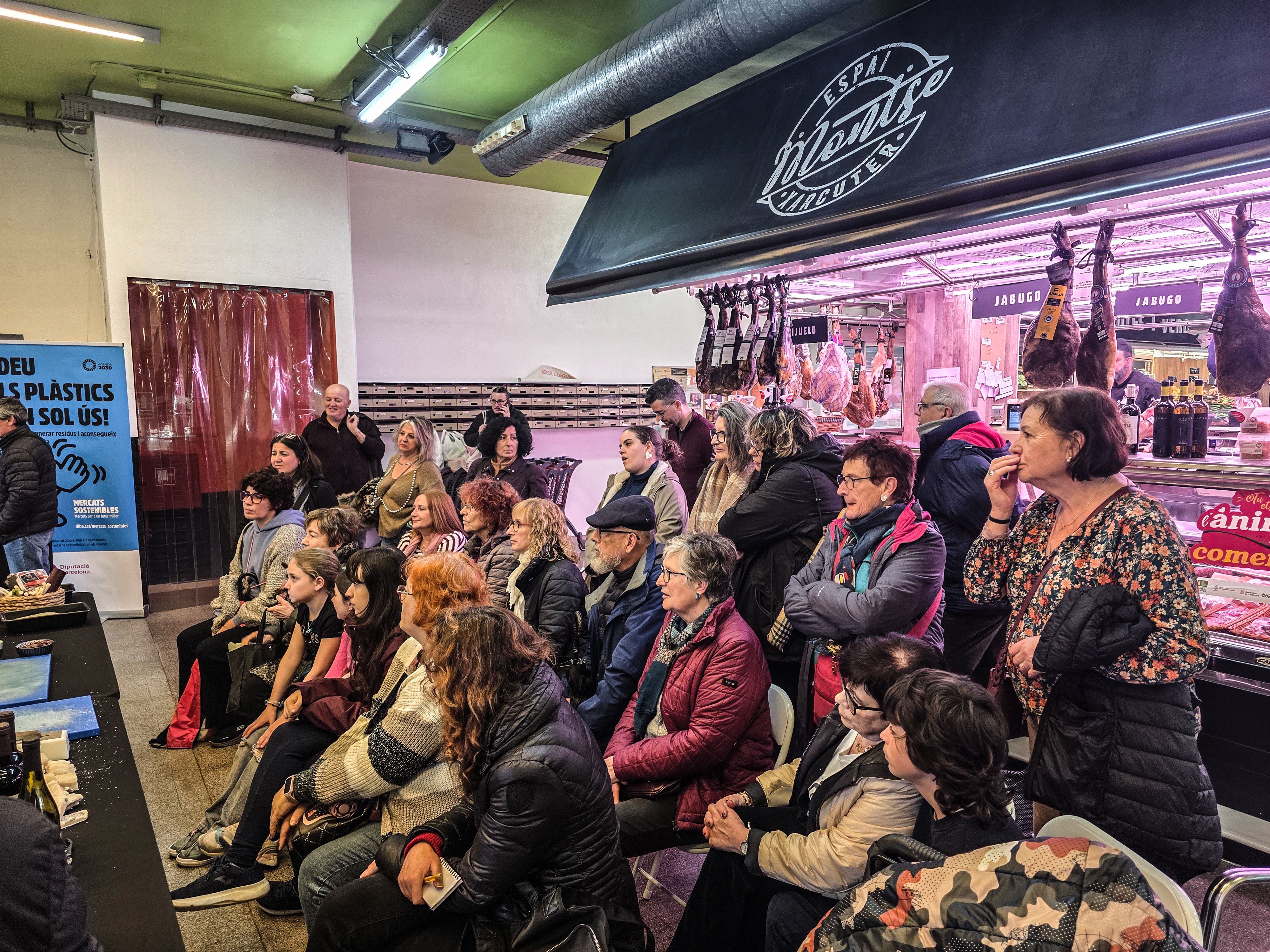 Taller de bacallà al Mercat de Serraperera. Foto: Marc Mata