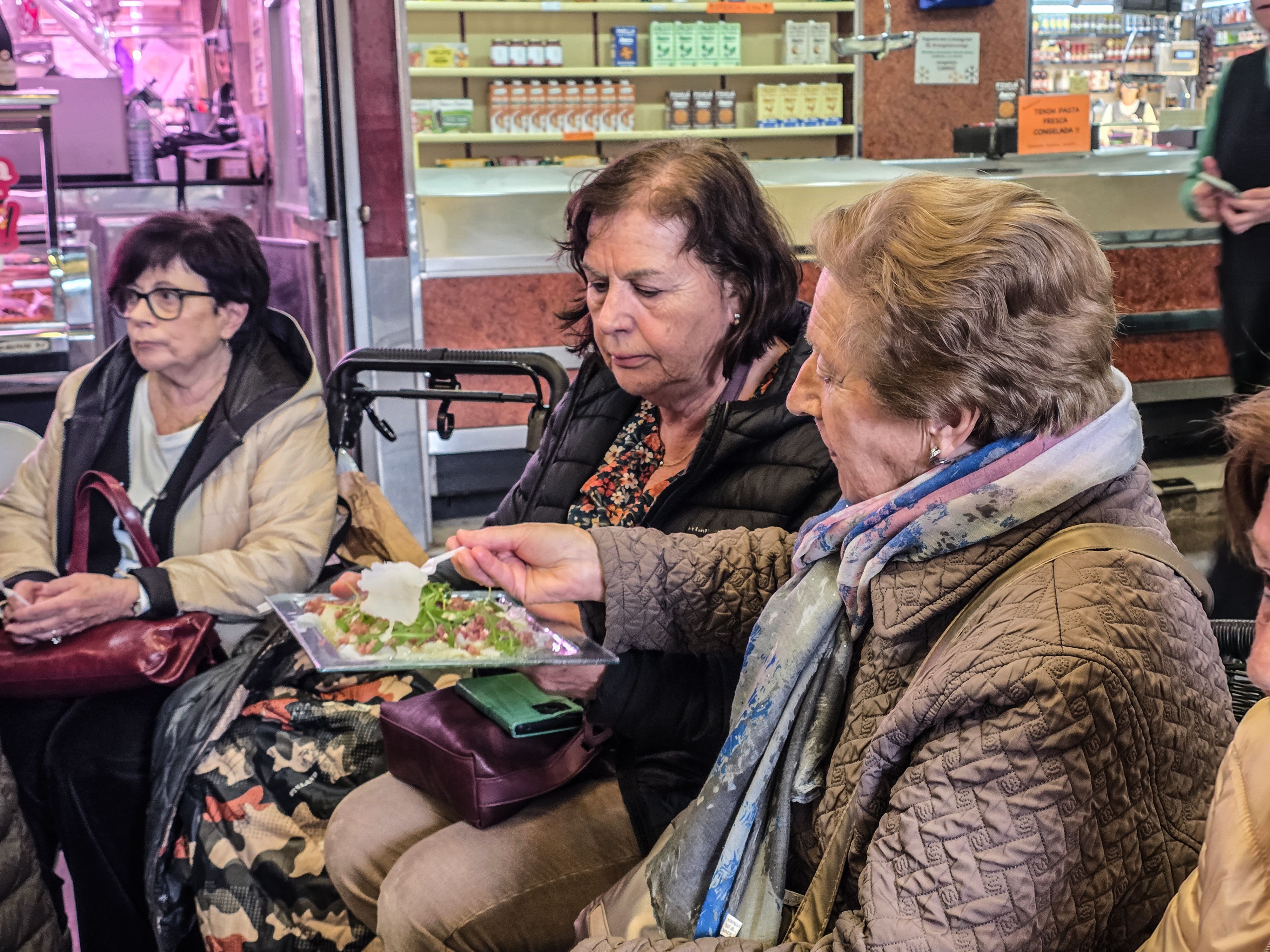Taller de bacallà al Mercat de Serraperera. Foto: Marc Mata