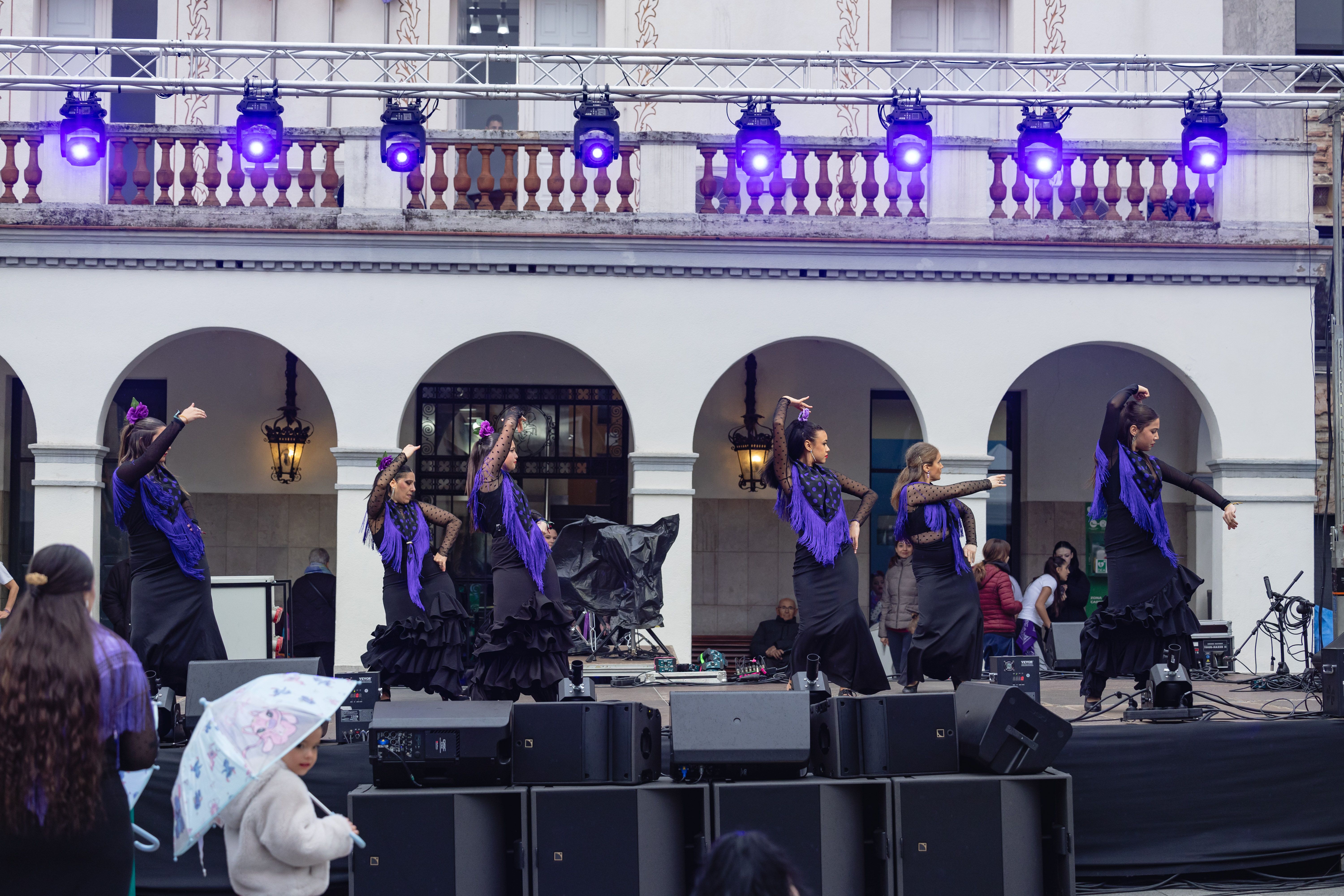 Les entitats culturals han fet exhibicions de dansa. Foto: Arnau Padilla