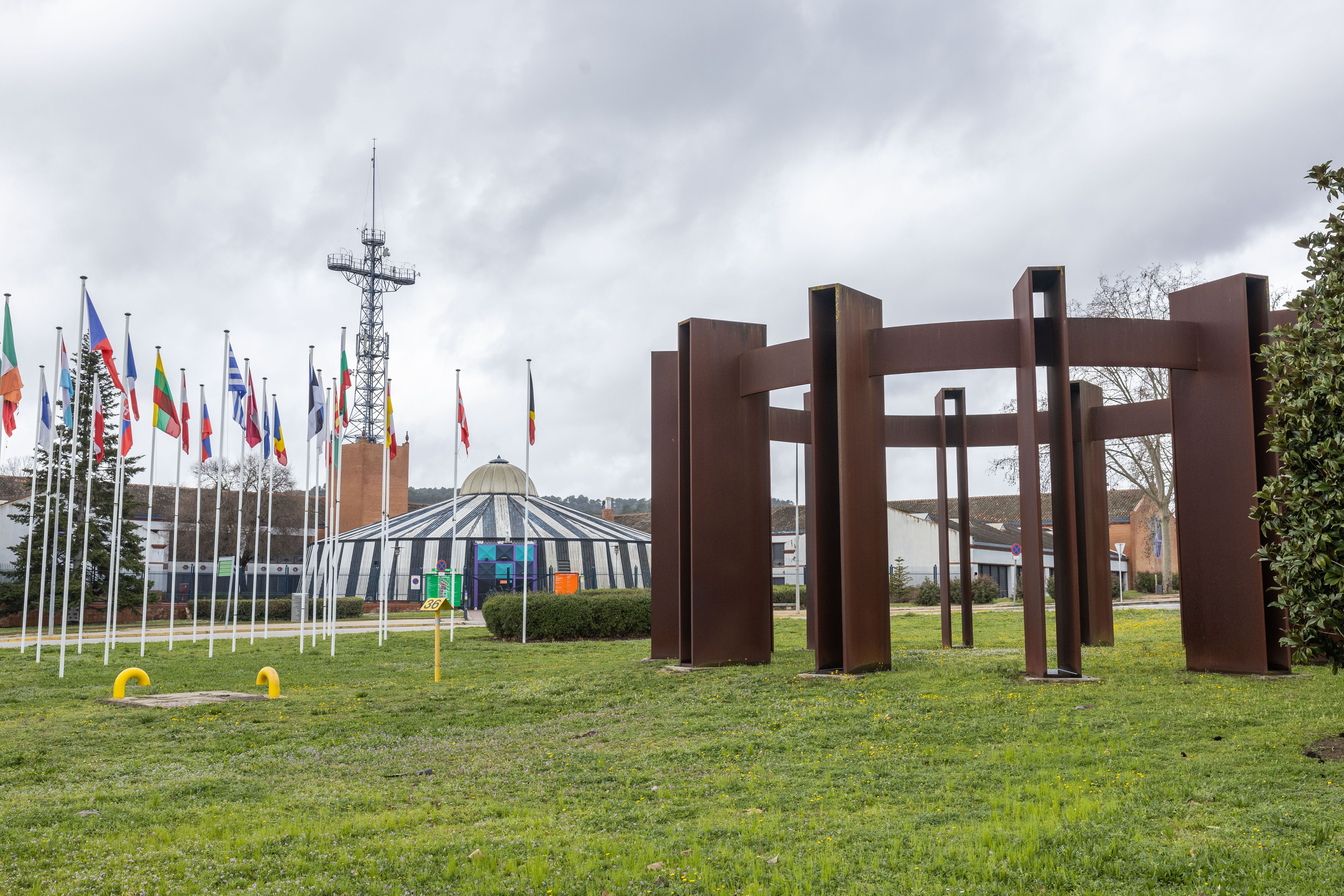 El monument Europa d'Elisa Arimany presideix l'entrada al Parc Tecnològic del Vallès. FOTO: TOT Cerdanyola