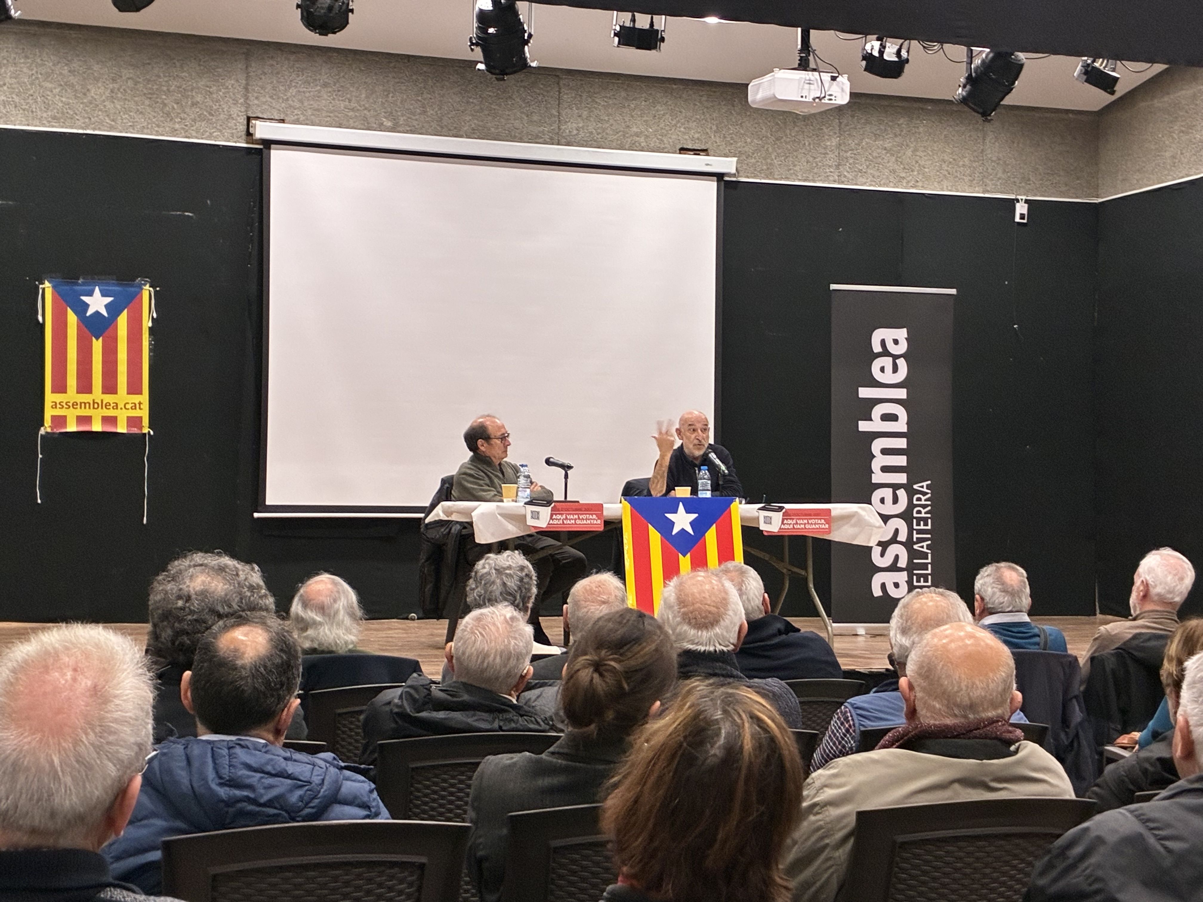 Germà Bel al quart acte del 'Cicle Països Catalans, darrera colònia d'Espanya' organitzat per l'ANC. FOTO: Samantha Fernández-Luengo Zas | Bellaterra diari