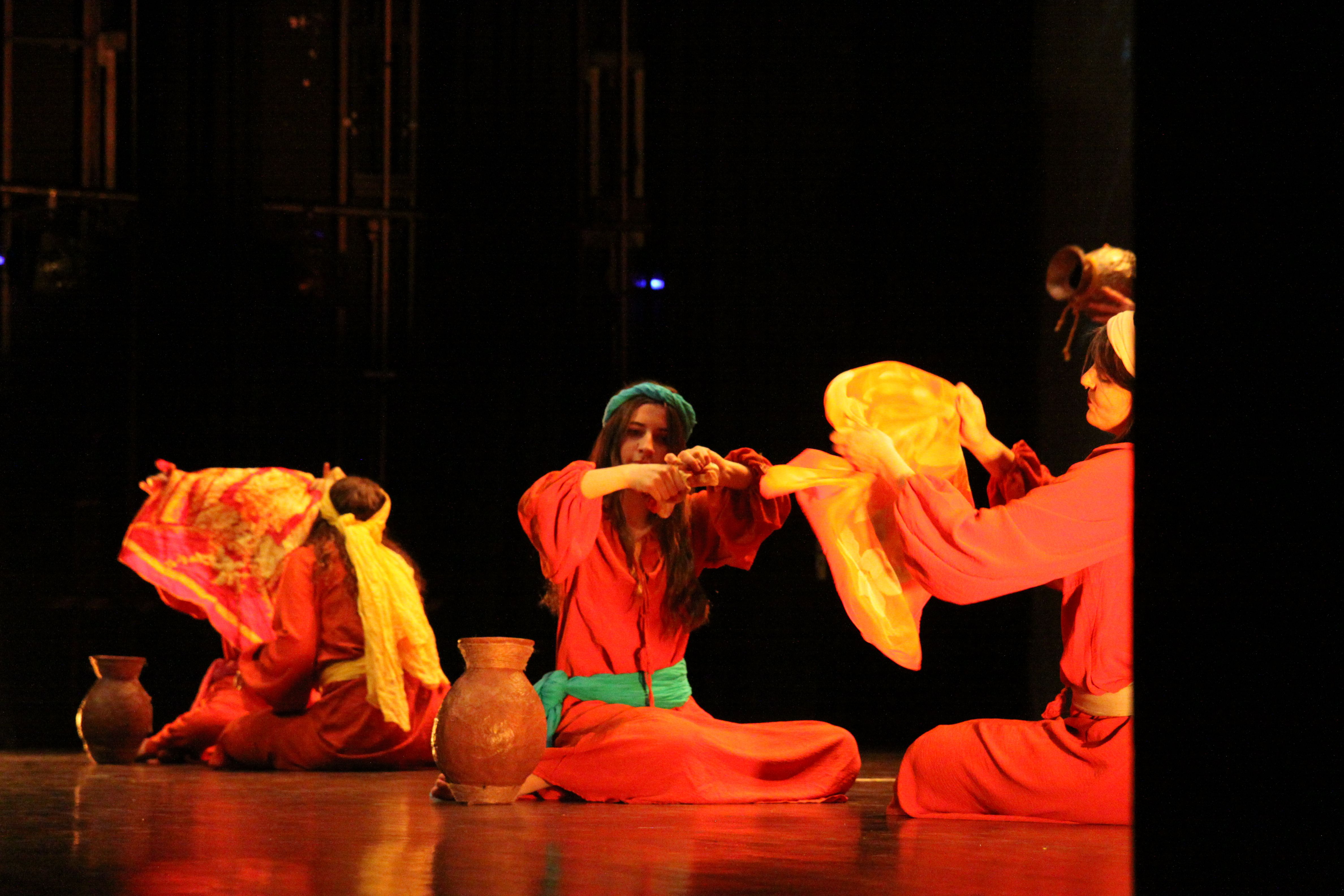 Espectacle de dansa 'El Quinto Elemento'. Foto: Laia Jubany
