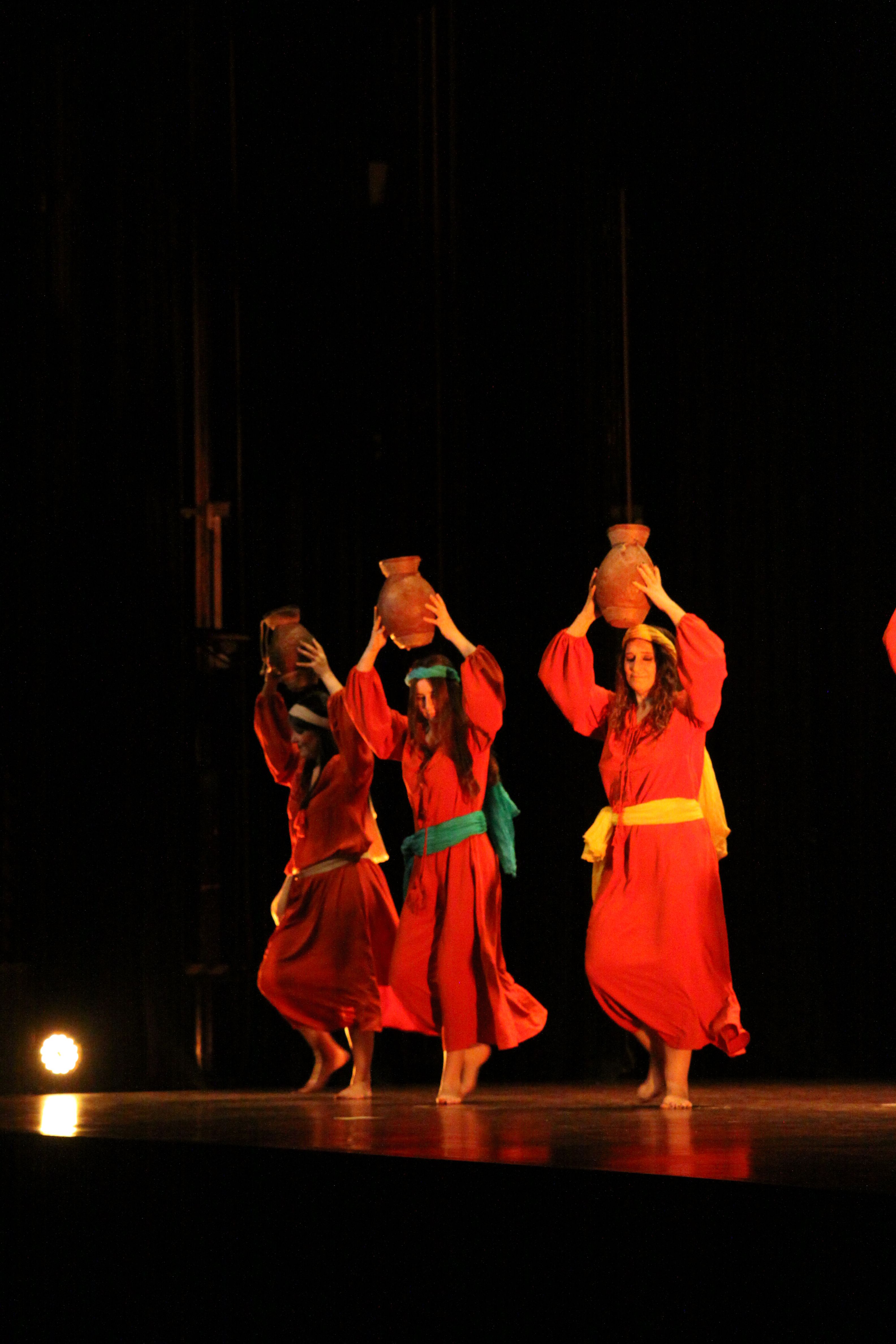 Espectacle de dansa 'El Quinto Elemento'. Foto: Laia Jubany