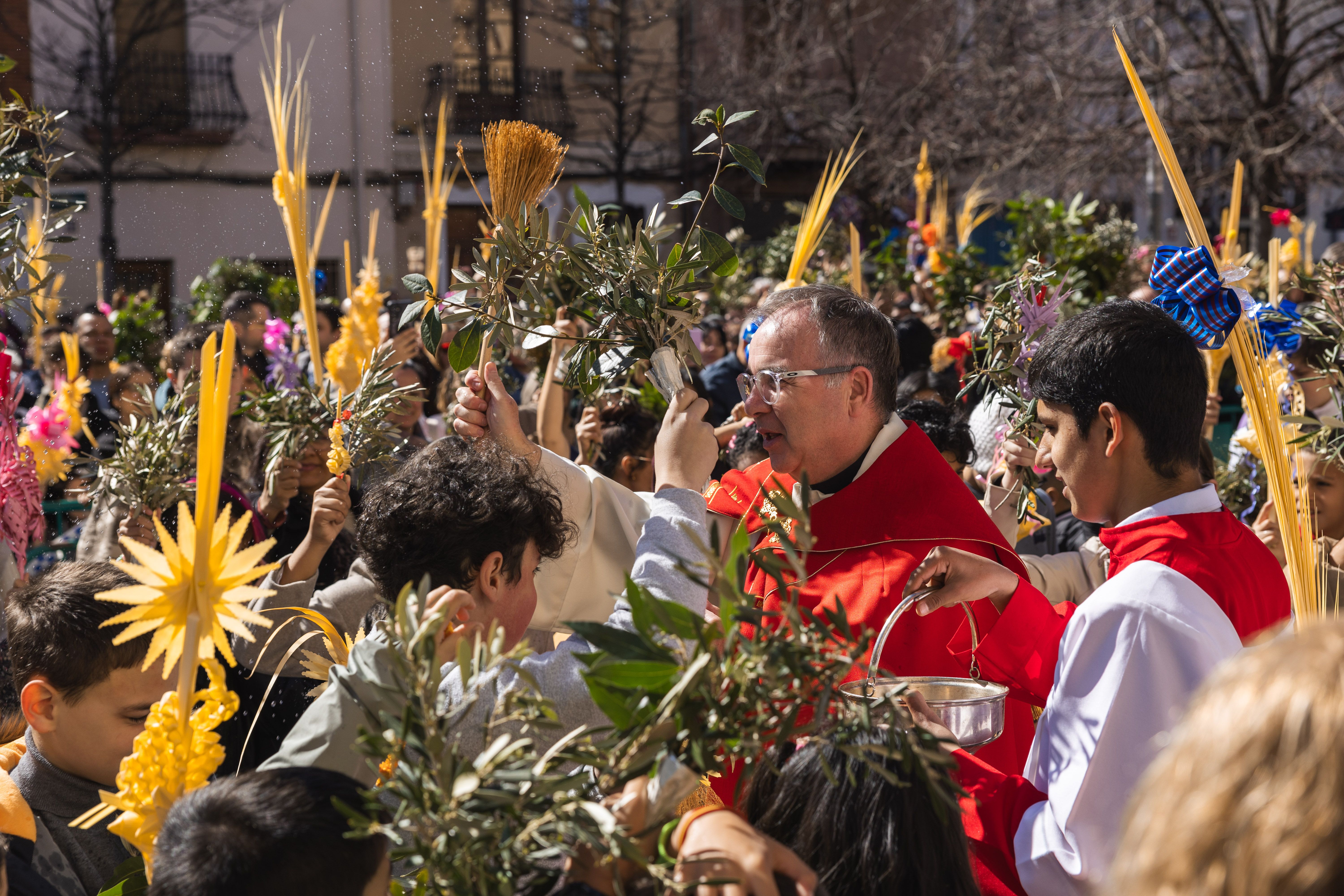 Cerdanyola s'omple de gom a gom per celebrar el Diumenge de Rams. FOTO Arnau Padilla (TOT Cerdanyola) 