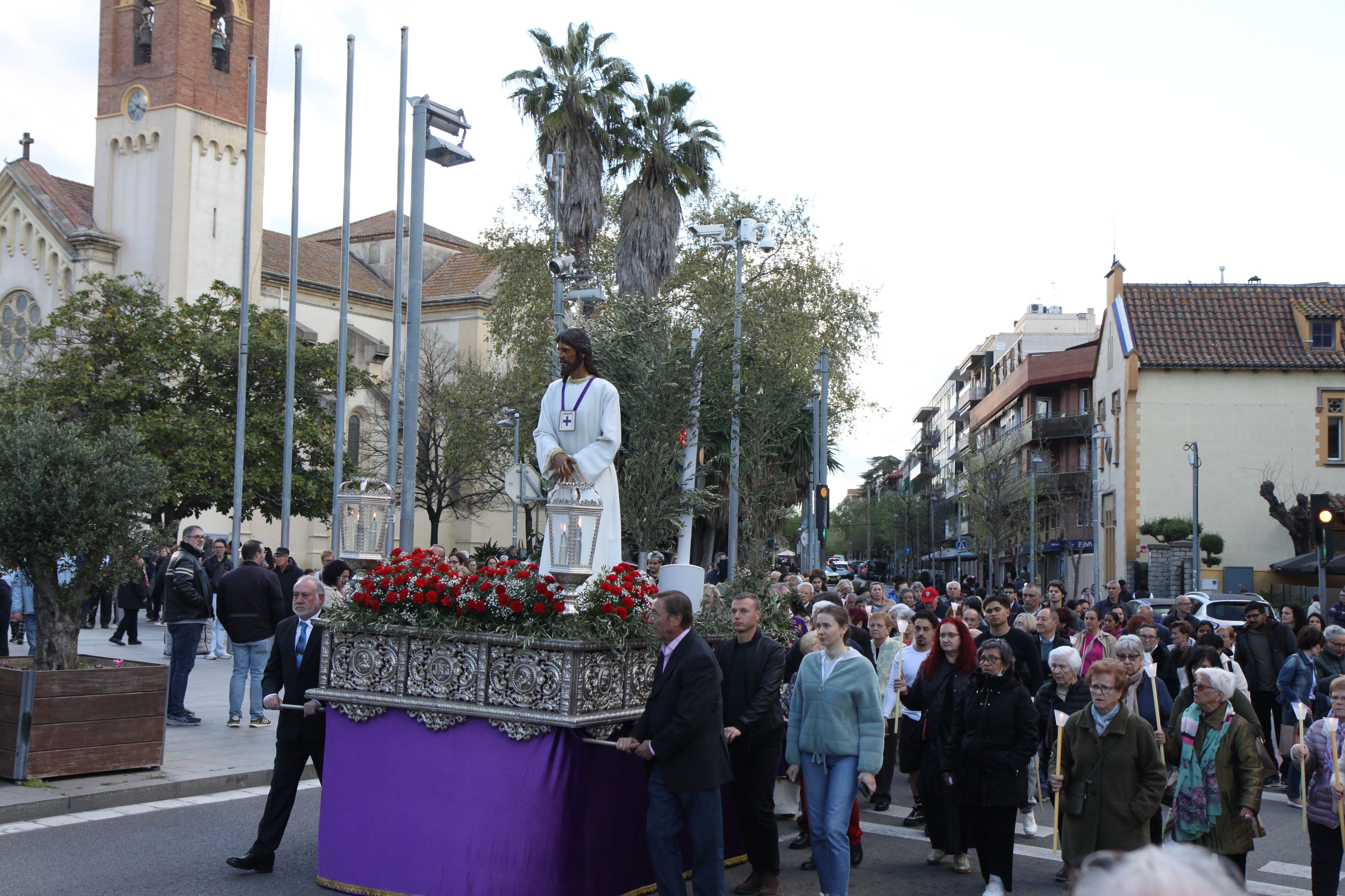 Imatges de la processó de Jesús Captiu aquest Dimecres Sant. Foto: Laia Jubany