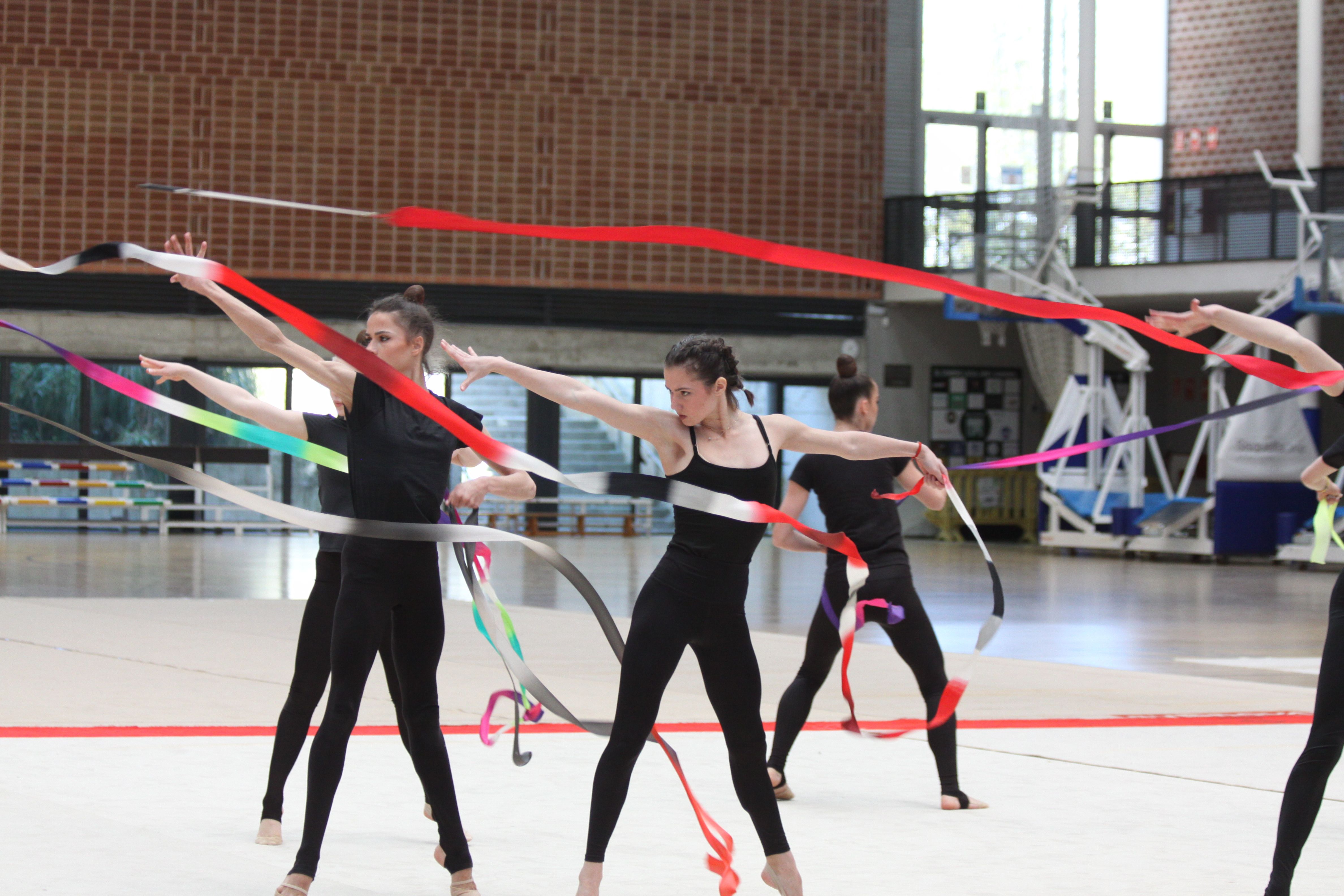 Les gimnastes del Club Rítmics Odesa han preparat una actuació sorpresa pels assistents. Foto: Laia Jubany