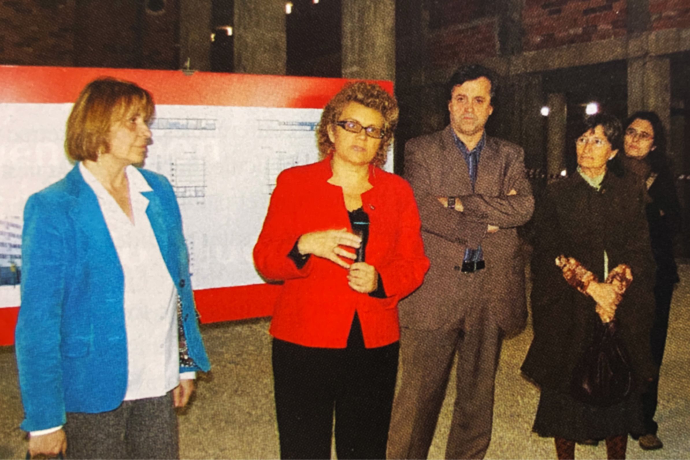 Presentació del nou CAP al “Sector Uralita”, un dels equipaments sanitaris que sí es va fer realitat i que havia de donar servei a 15.000 usuaris de Cerdanyola i Ripollet. Publicada al Cerdanyola al dia, any 2007