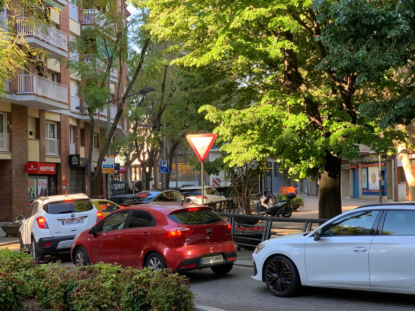 L'avaria ha obligat a tallar el trànsit i ha causat retencions durant aproximadament mitja hora. FOTO: Judit Josa