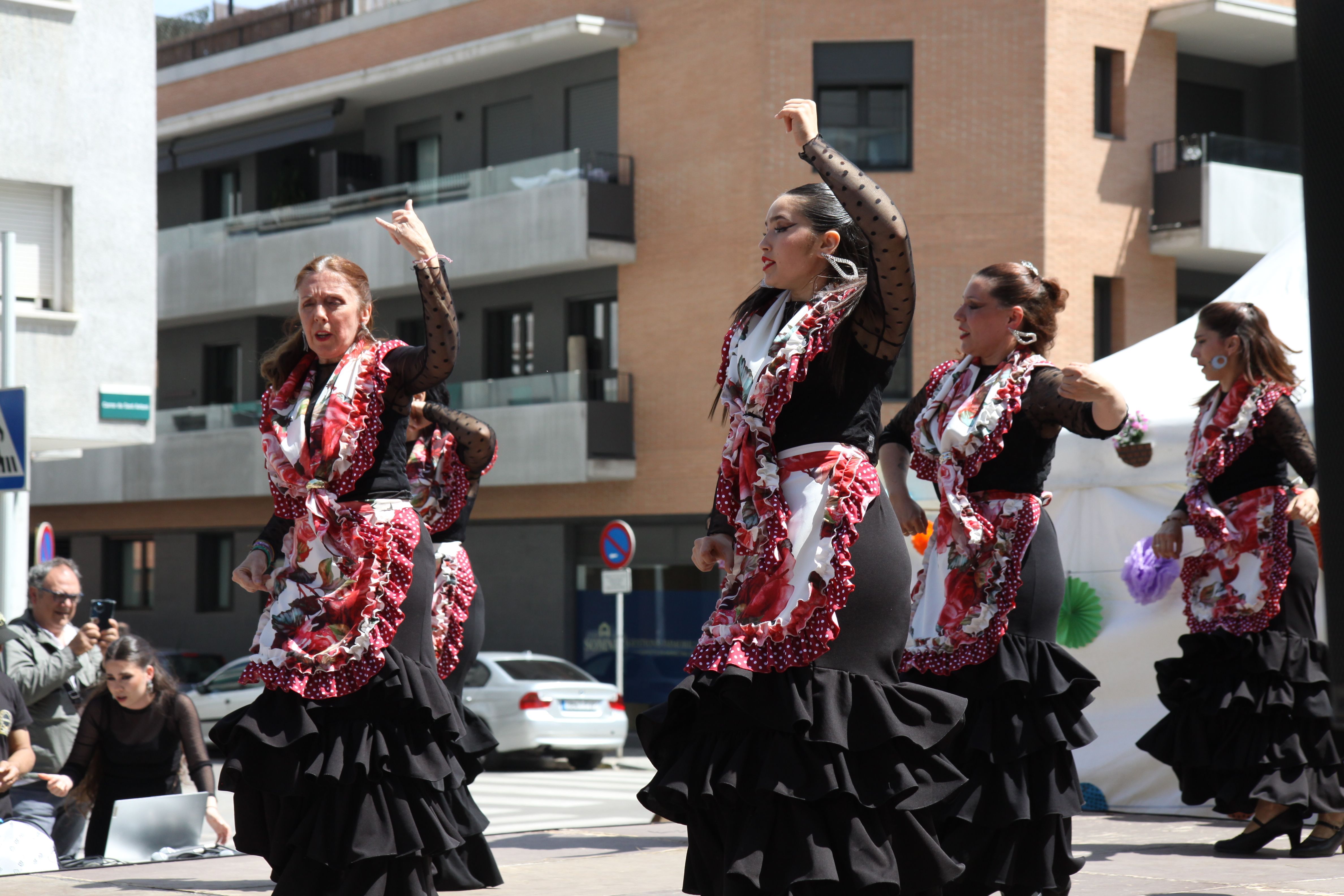Ballada de flamenc durant la Fira d'Abril de Banús-Bonasort. Foto: Laia Jubany