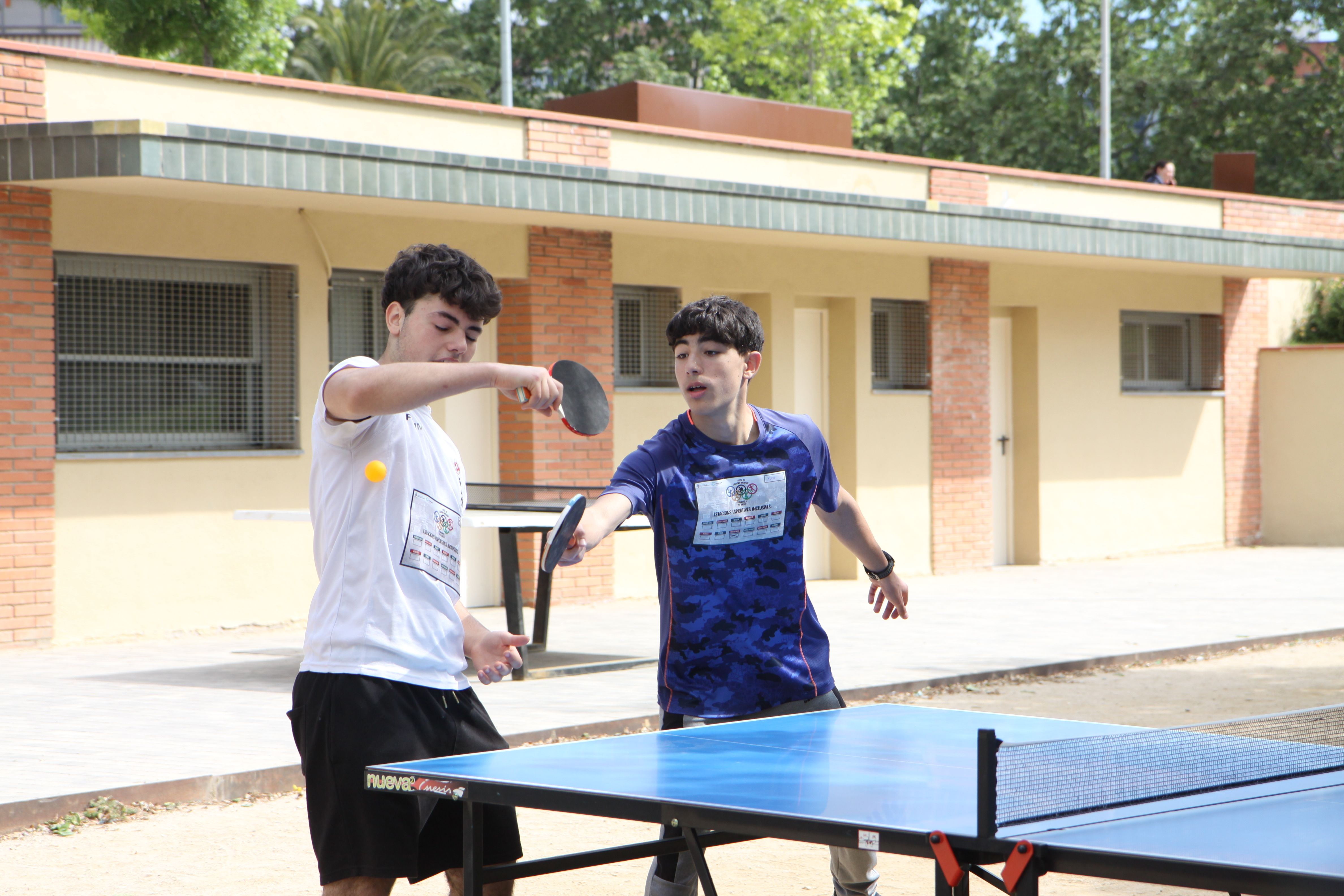 Tennis taula durant la 4a Festa de l'Esport Inclusiu. Foto: Laia Jubany