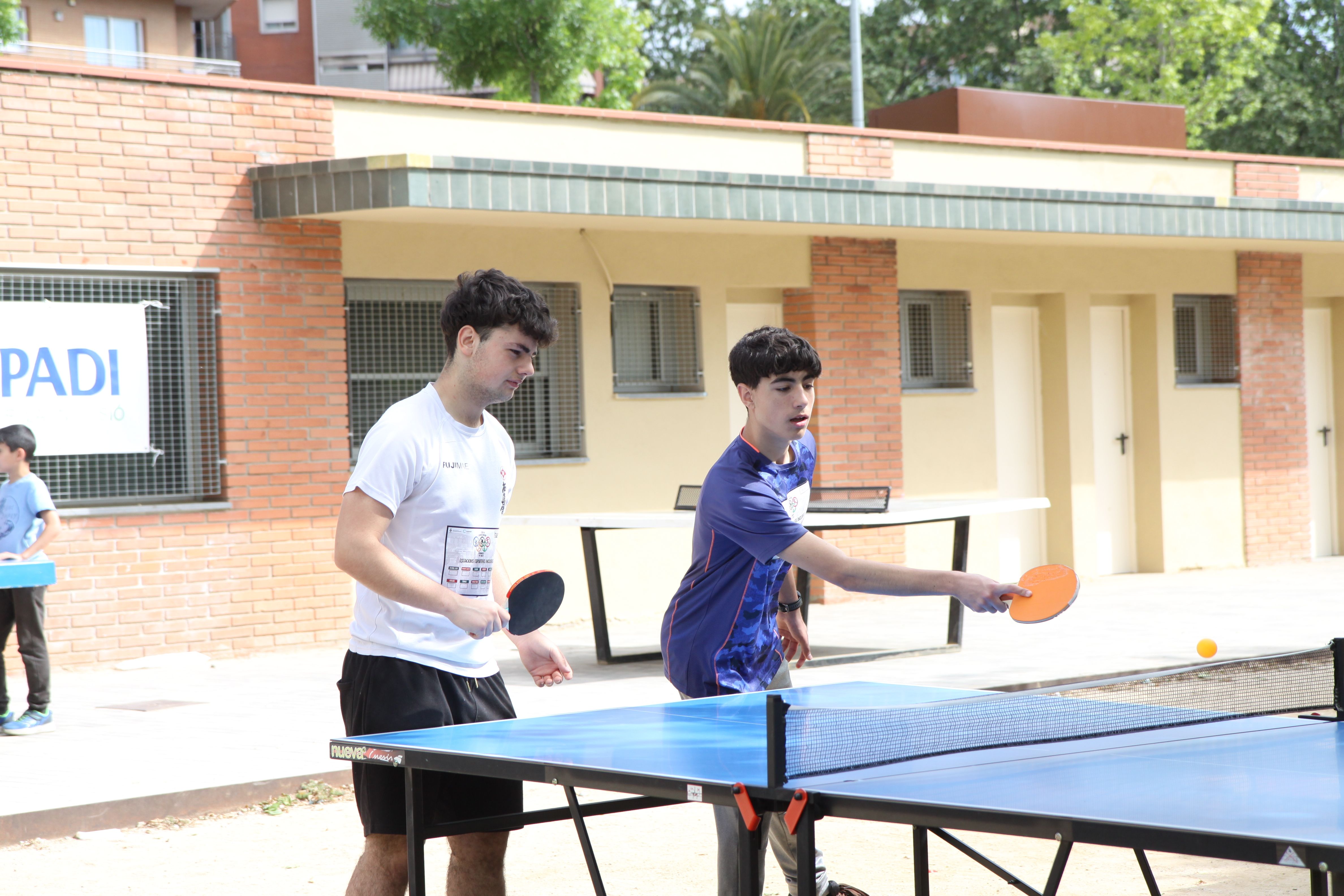 Tennis taula durant la 4a Festa de l'Esport Inclusiu. Foto: Laia Jubany