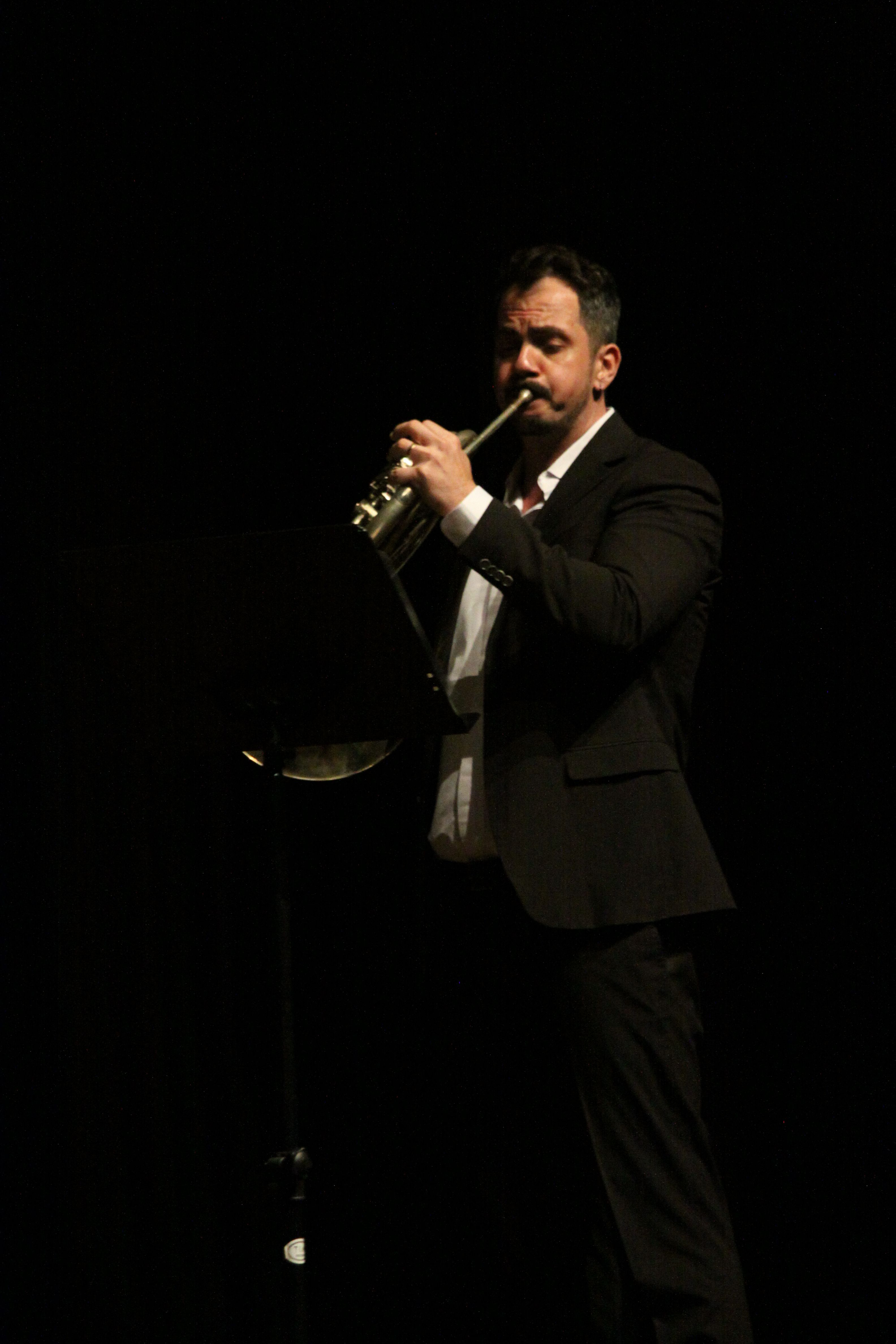 Ionut Podgoreanu a la trompa. Foto: Laia Jubany