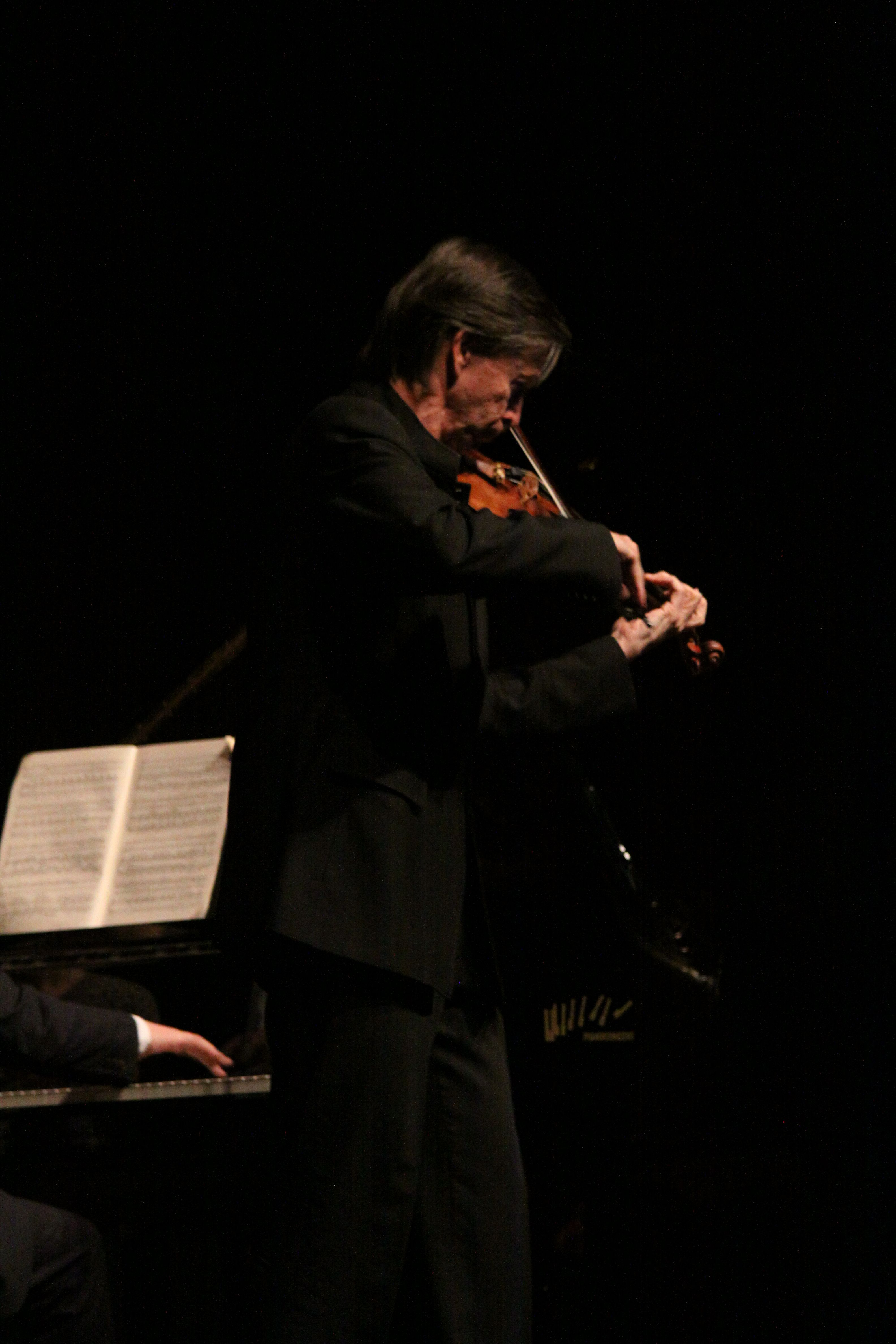 Kai Gleusteen al violí. Foto: Laia Jubany