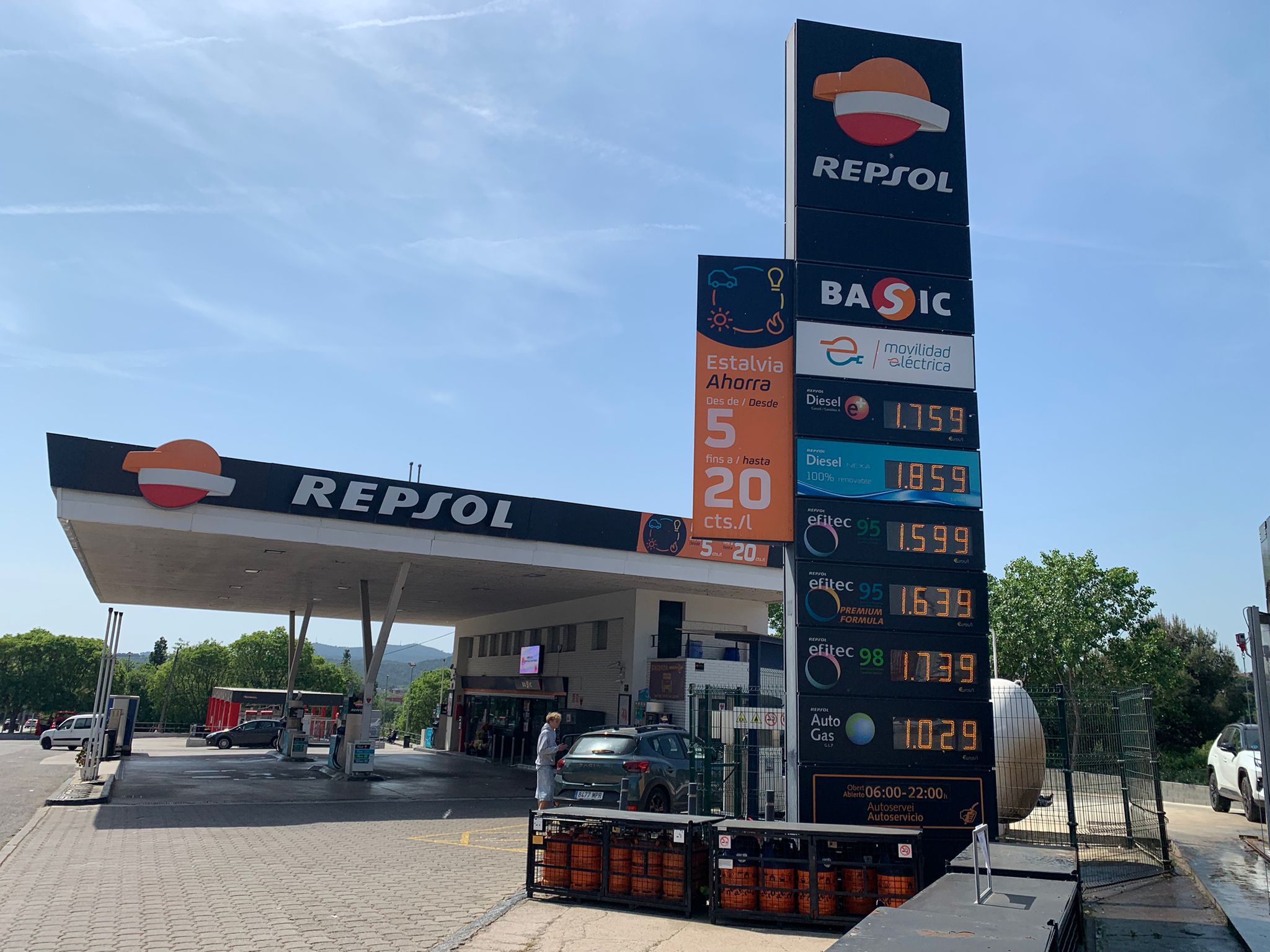 Benzinera carretera Santiga 