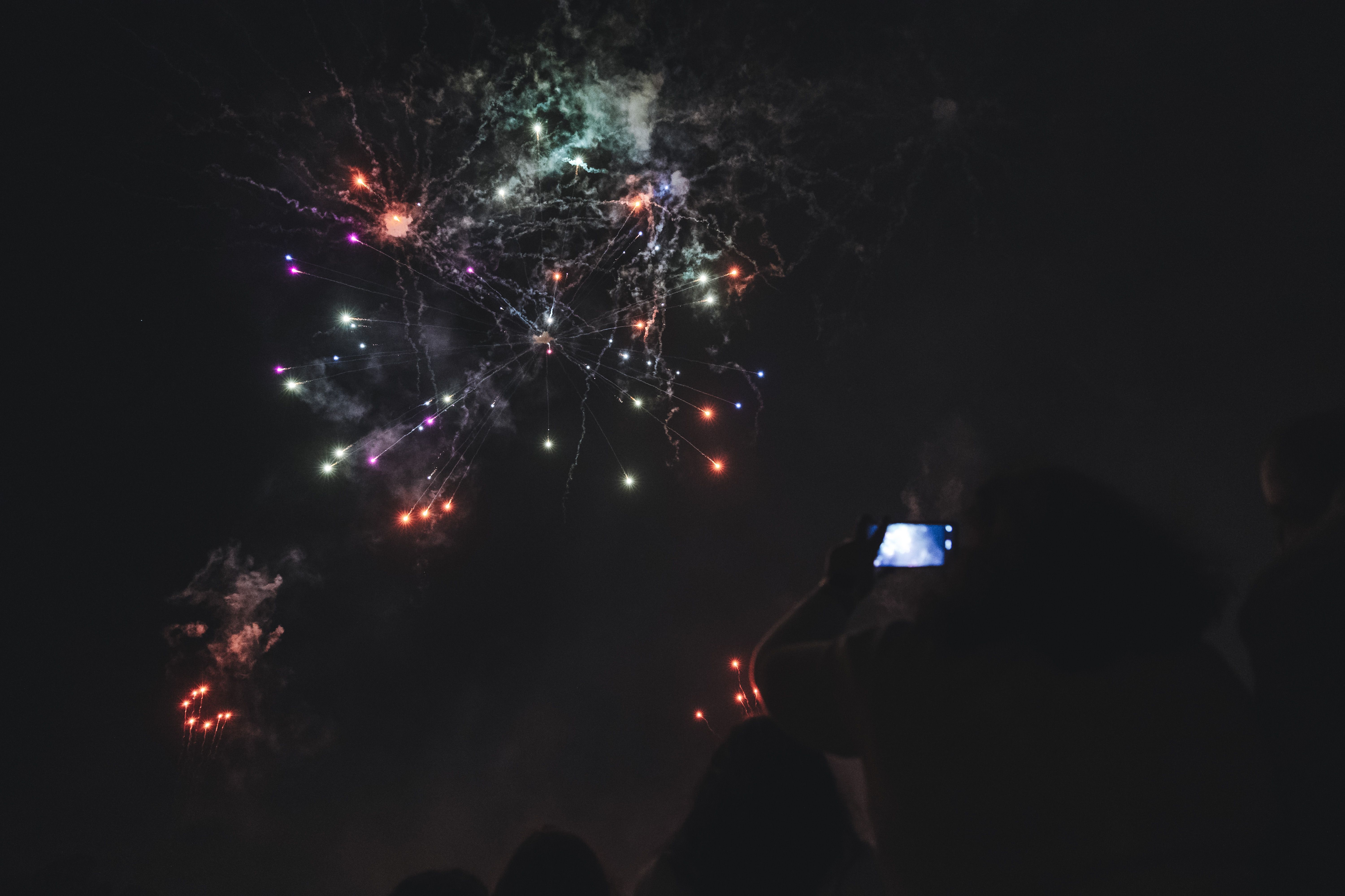 Explosió de colors i formes en un dels moments més espectaculars de la nit. FOTO: Arnau Padilla