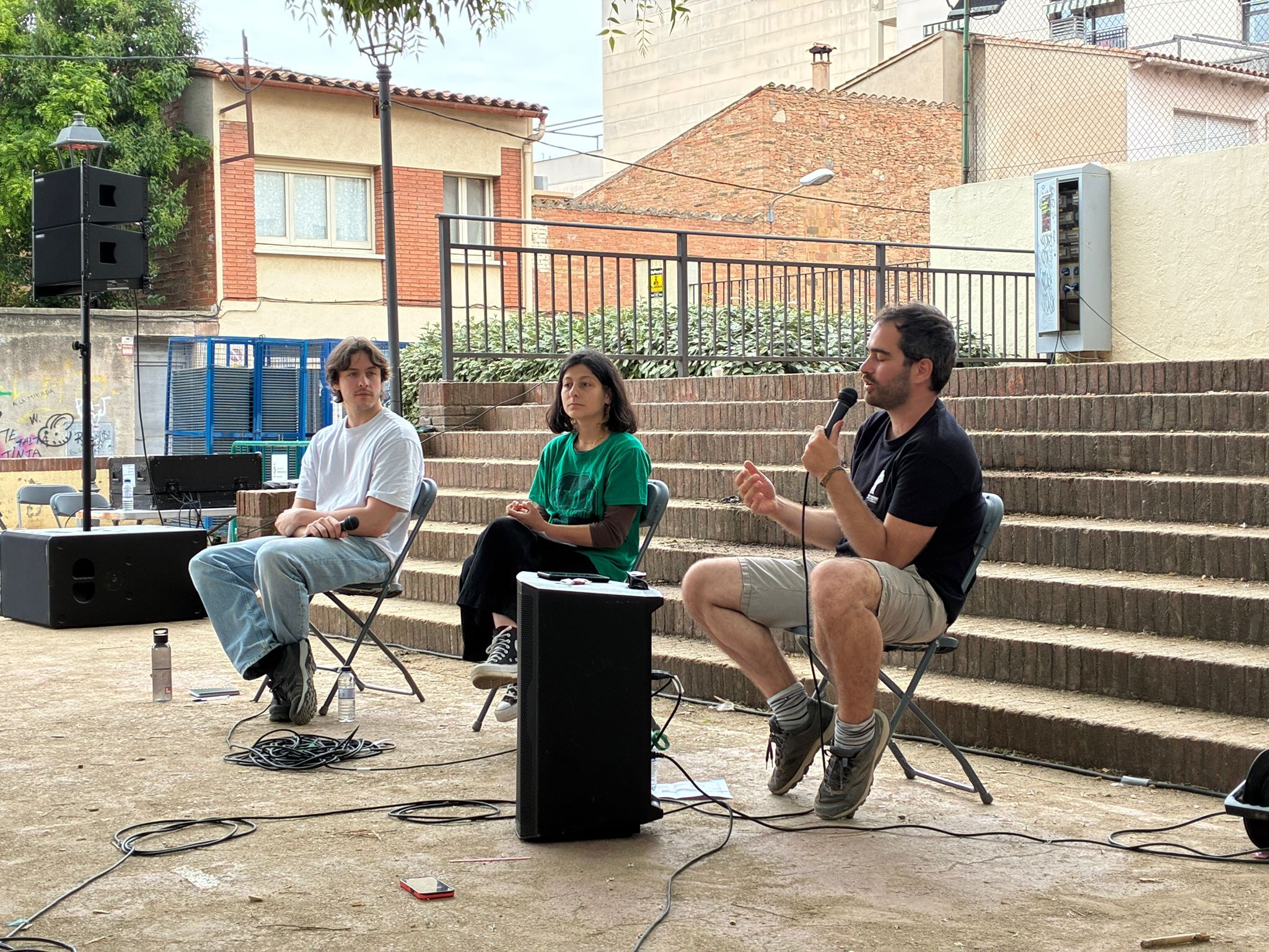 Sergio Ferrer, Joana Retamero i Martí Castell durant la taula rodona. Foto: Laia Jubany