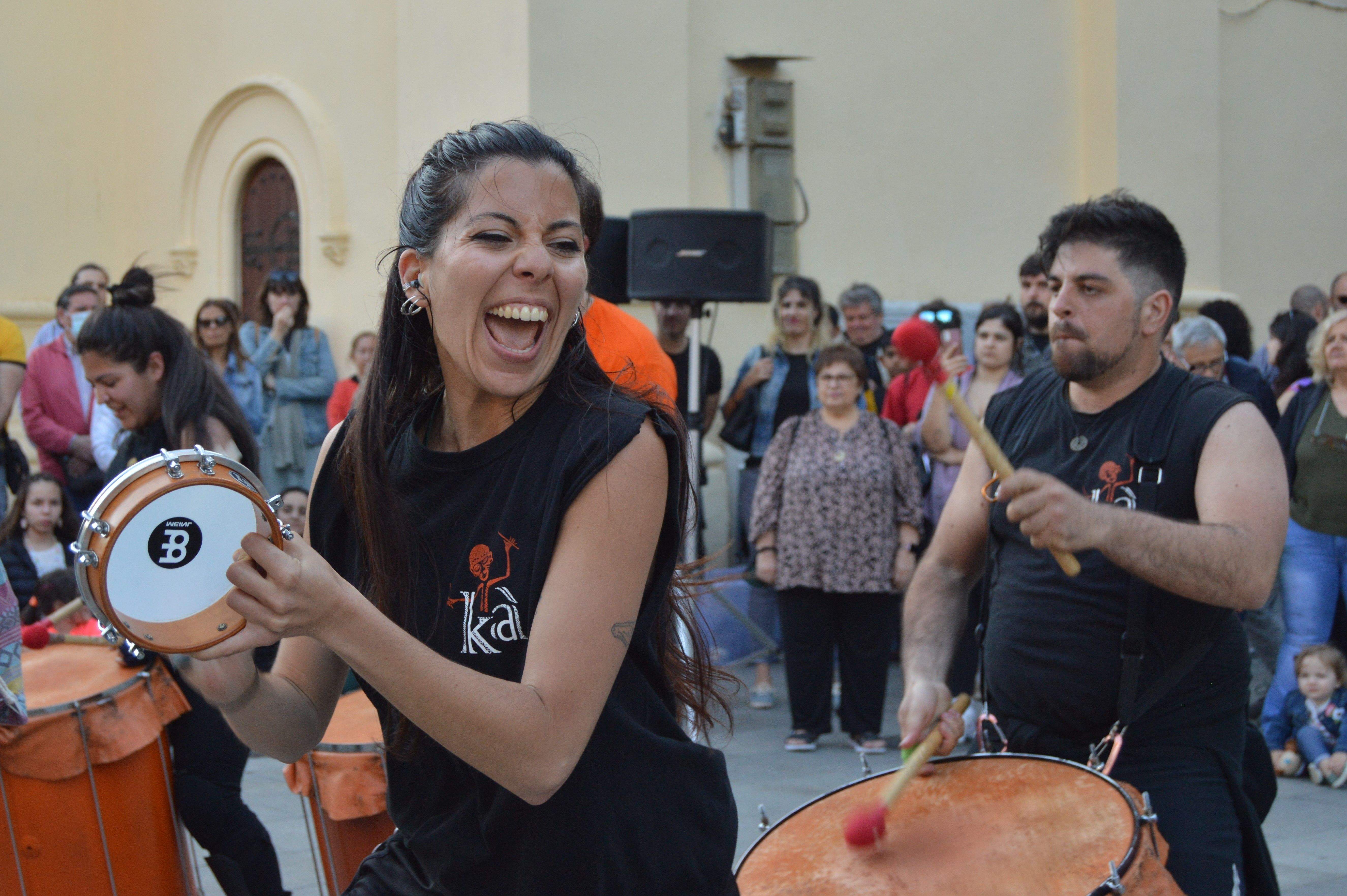  Batucada pels carrers de Cerdanyola a l'Estimbada