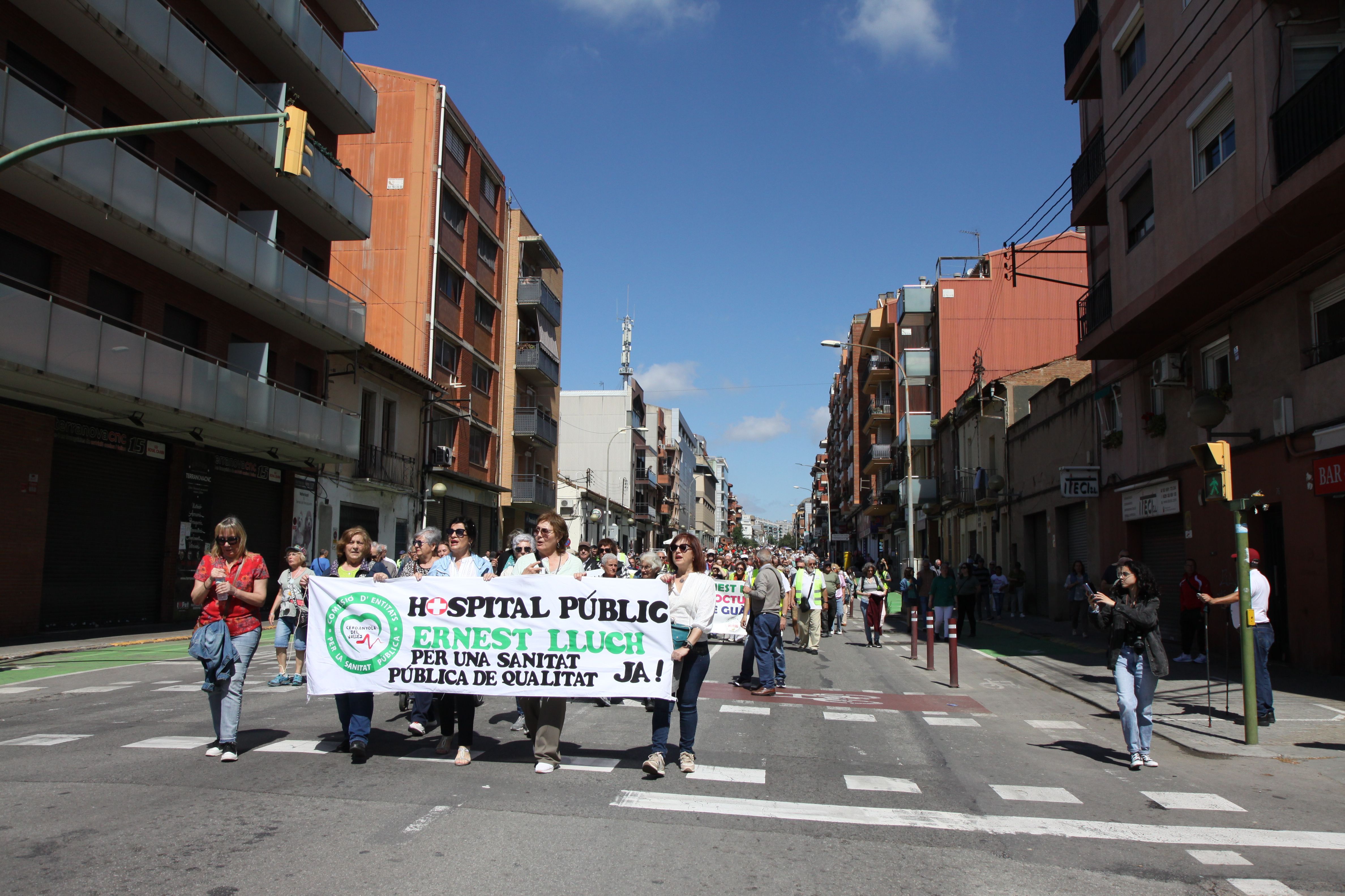 Manifestació unitària per la sanitat pública i la construcció de l'Ernest Lluch. Foto: Laia Jubany