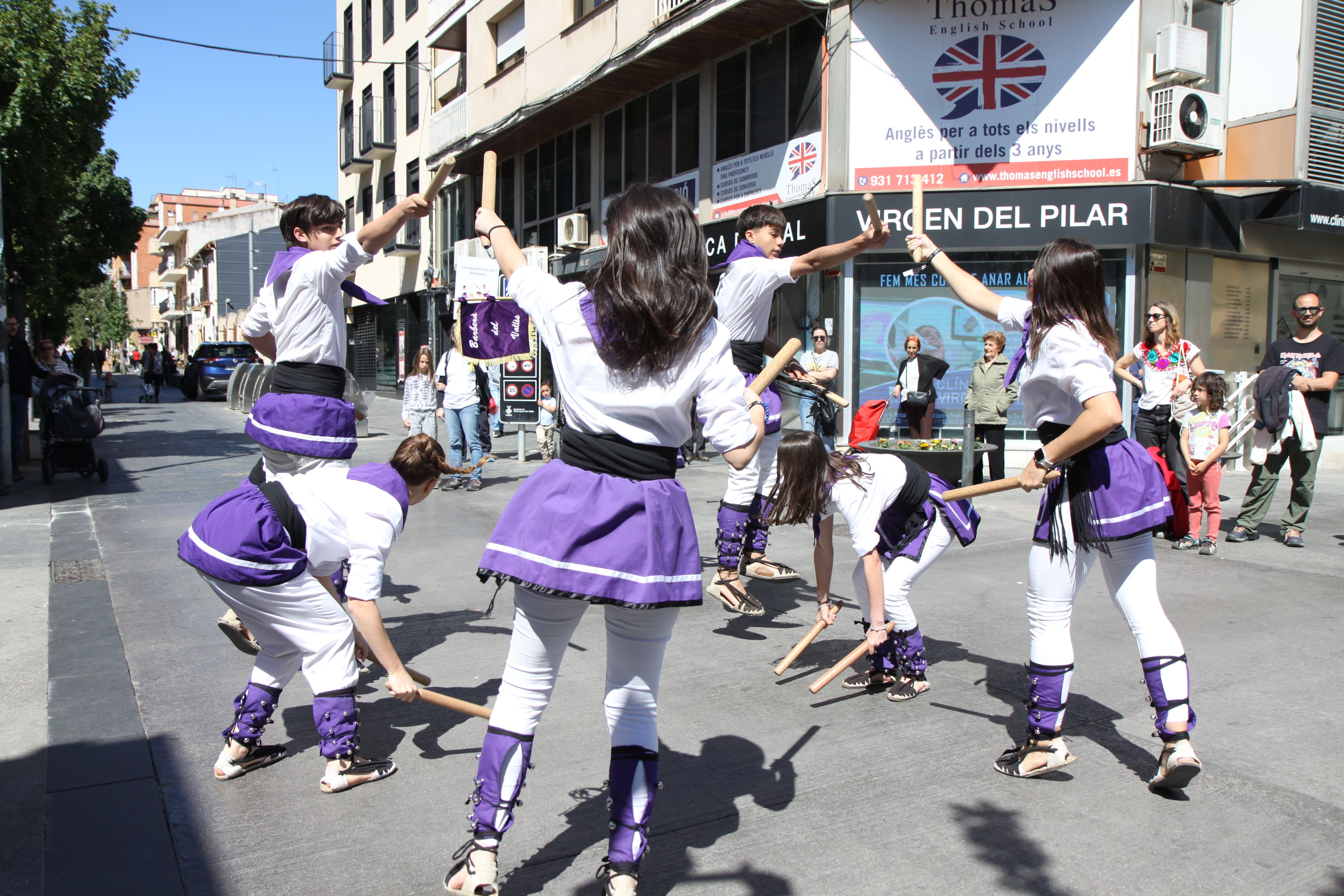 Les Romanes de Barberà al 2n Aniversari dels Bastoners de Cerdanyola. Foto: Laia Jubany