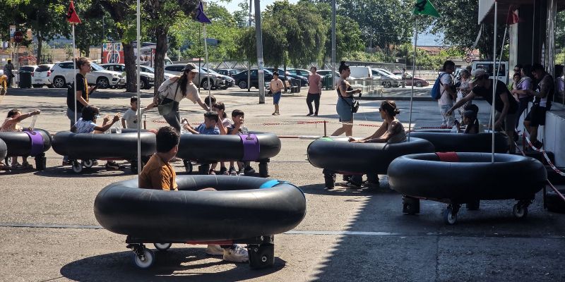 Una de les activitats infantils a la plaça del Mercat Fontetes. FOTO: Marc Mata 
