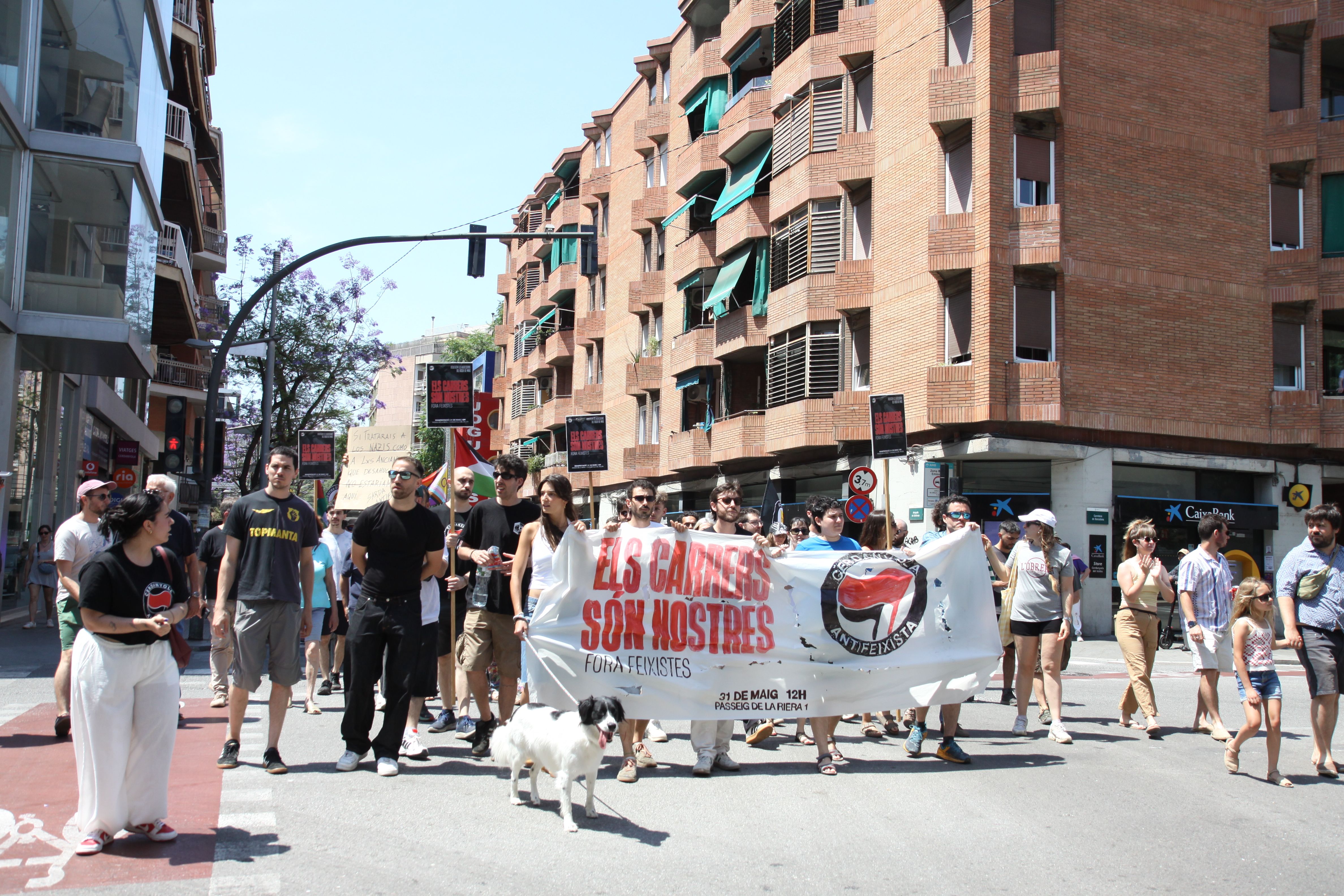 Arribada de la manifestació a Quatre Cantons. Foto: Laia Jubany