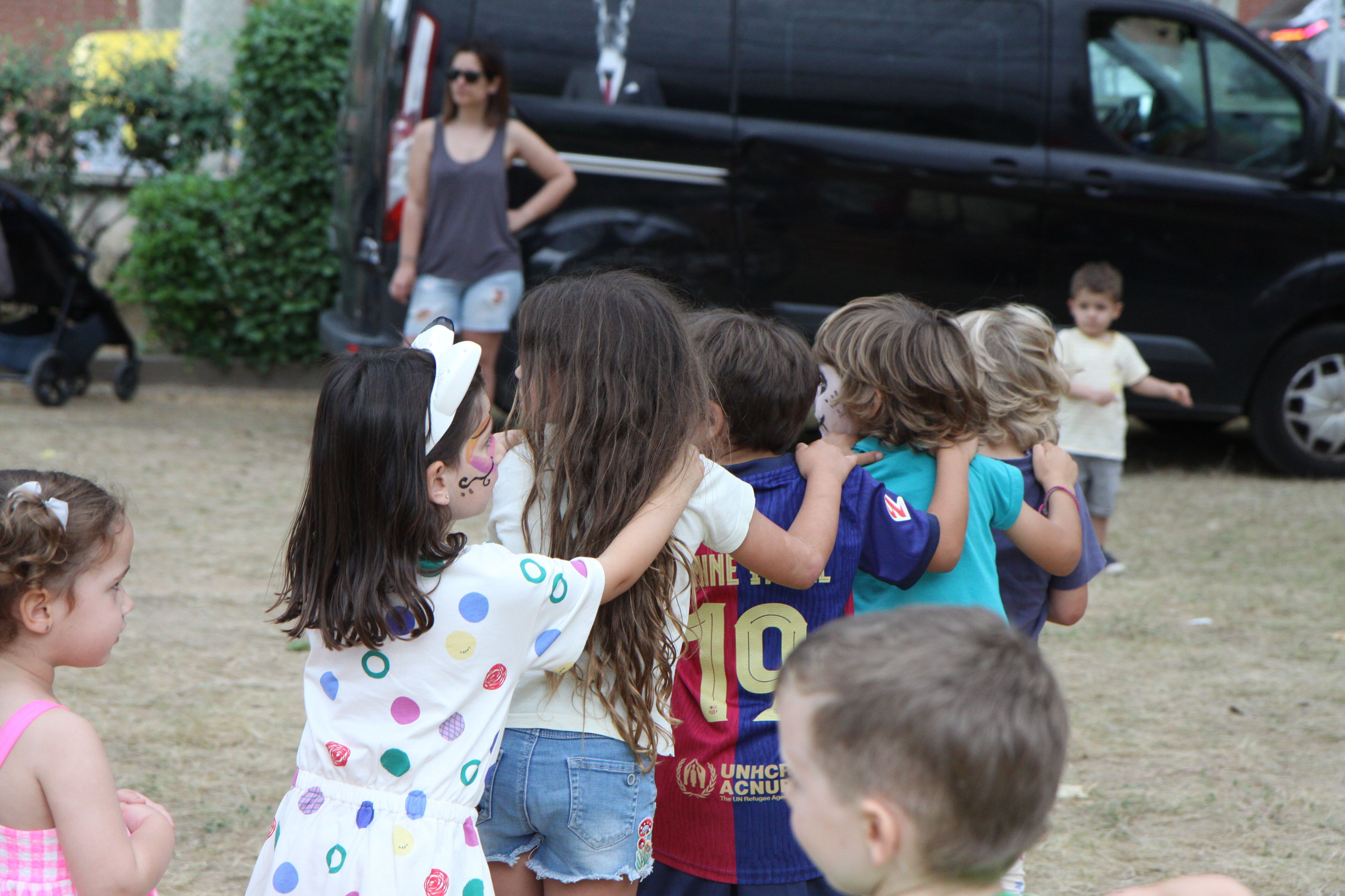 Tren infantil durant l'espectacle d''Els coloraines'. Foto: Laia Jubany