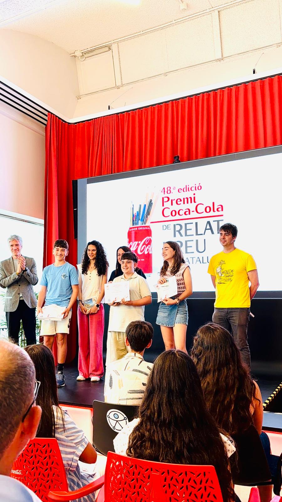 Pol Gómez López, alumne del Col·legi Montserrat de Cerdanyola, durant l’acte de lliurament del Premi Coca-Cola de Relat Breu de Catalunya. FOTO: Cedida