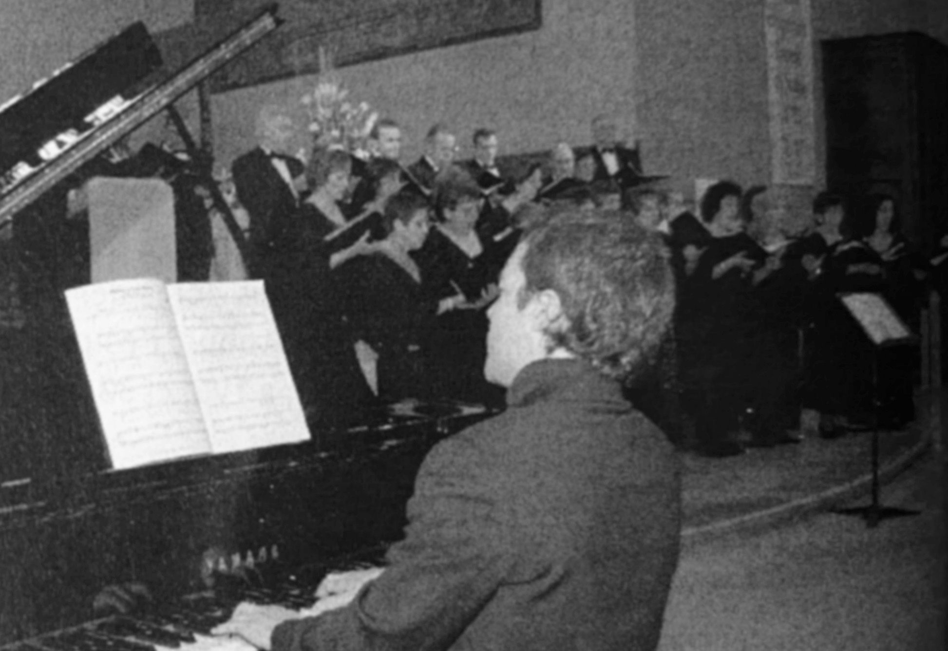 Daniel Ligorio va acompanyar al piano la Coral Cerdanyola en un concert dirigit per Jordi Morral. FOTO: Arxiu TOT Cerdanyola
