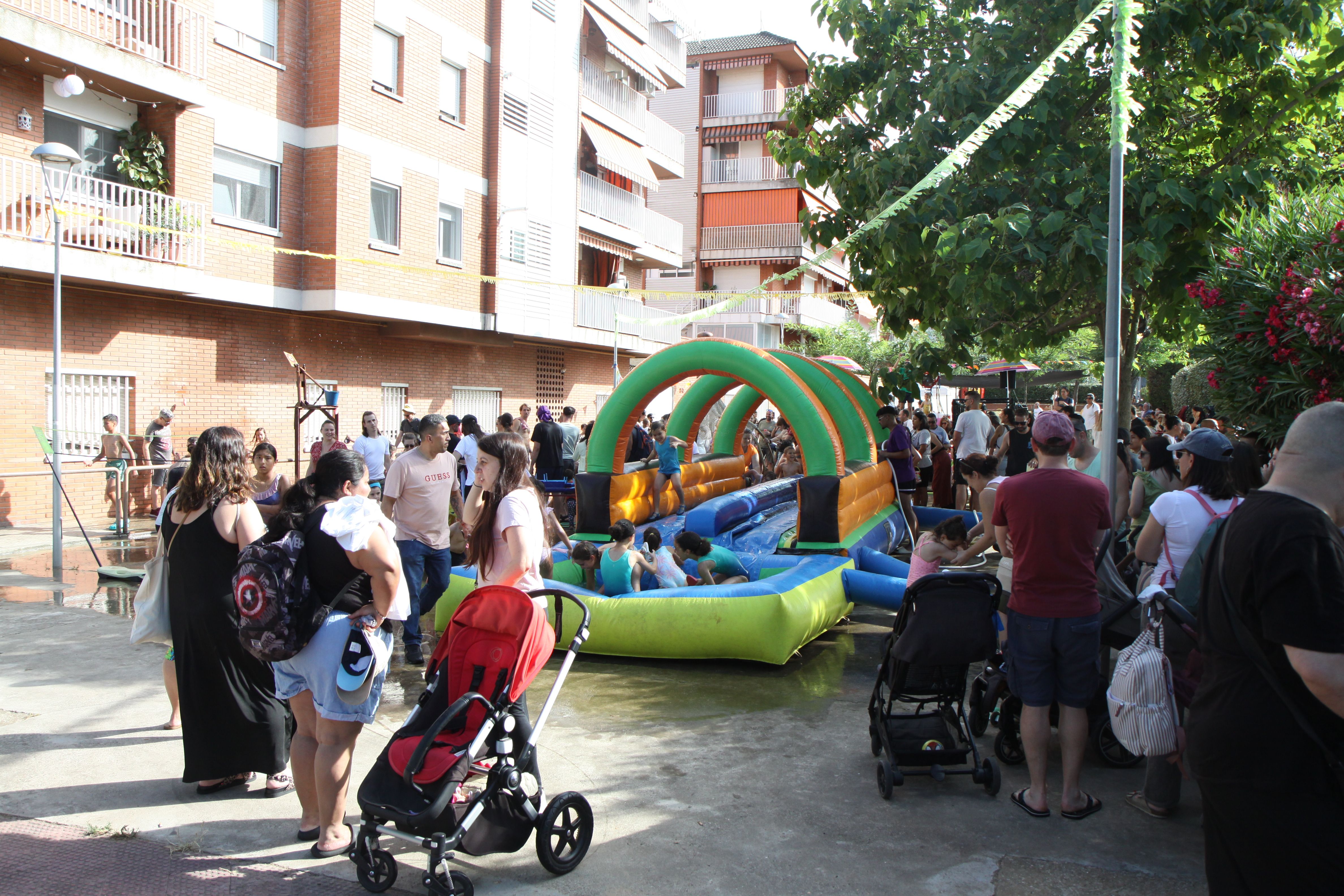 L'inflable ha estat un dels jocs preferits dels més petits. Foto: Laia Jubany