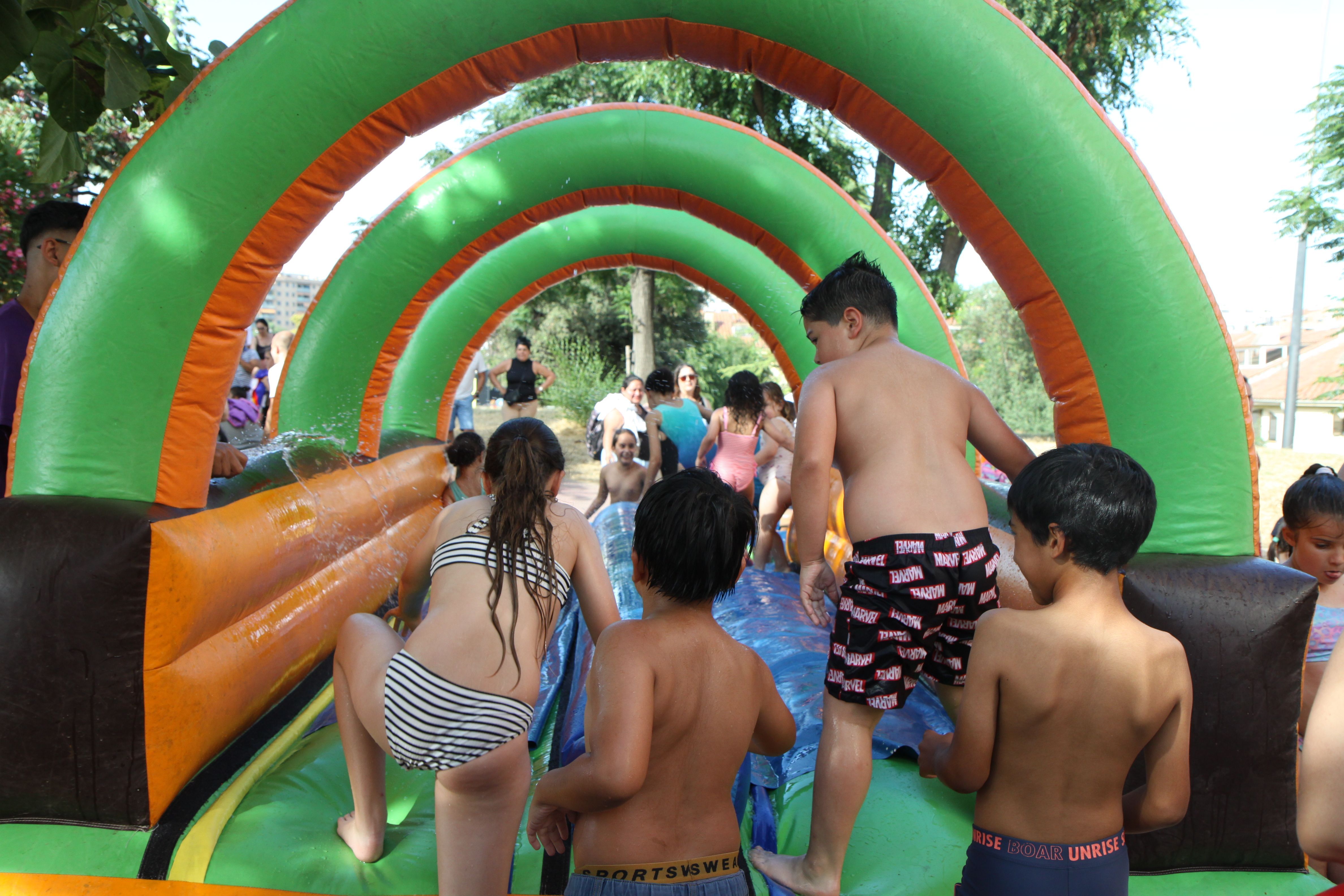 L'inflable ha estat un dels jocs preferits dels més petits. Foto: Laia Jubany