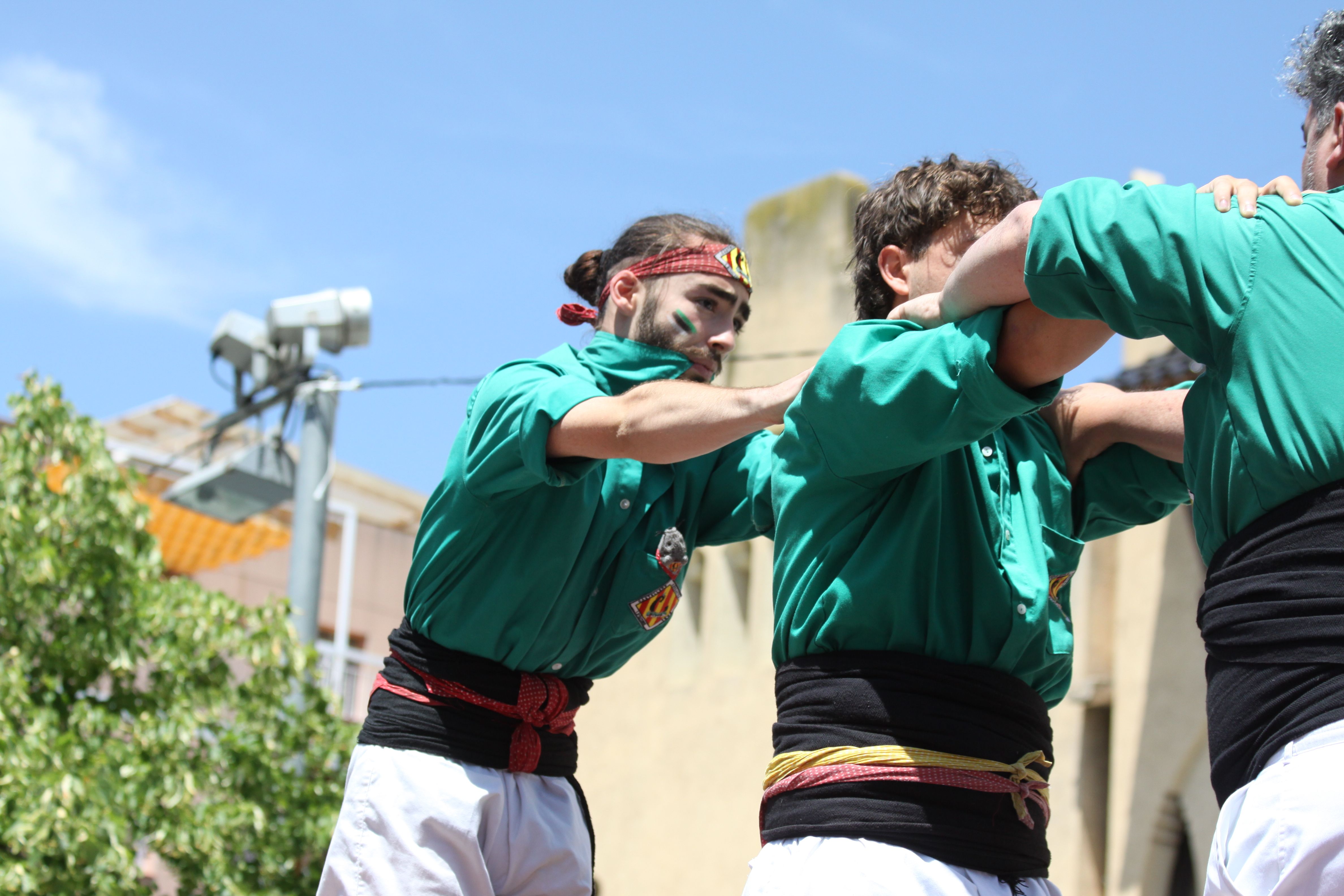 Preparació per intentar la Torre de Set. Foto: Laia Jubany