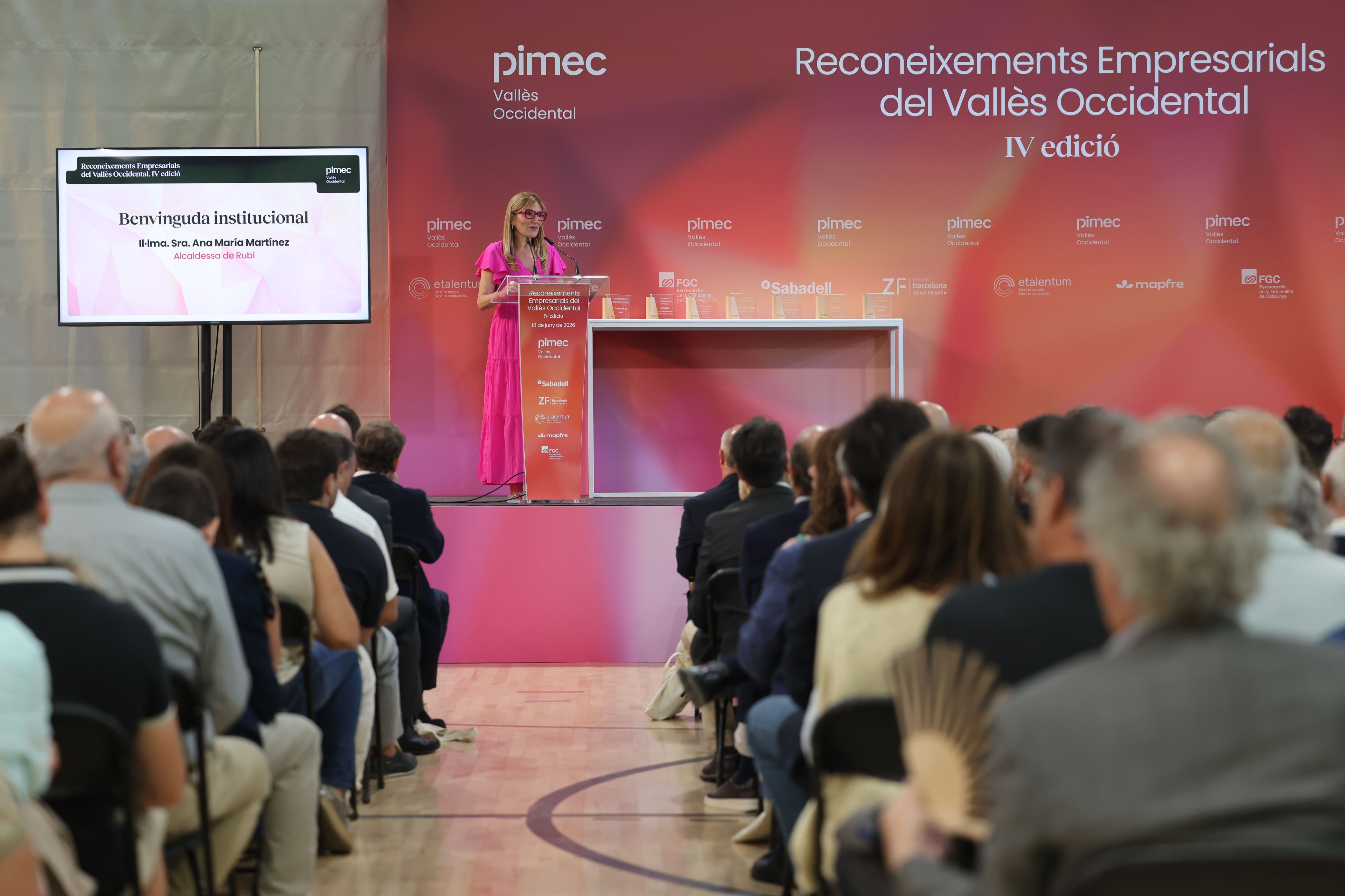 L’alcaldessa de Rubí, Ana Maria Martínez, durant la benvinguda institucional dels IV Reconeixements Empresarials del Vallès Occidental. FOTO: Pimec