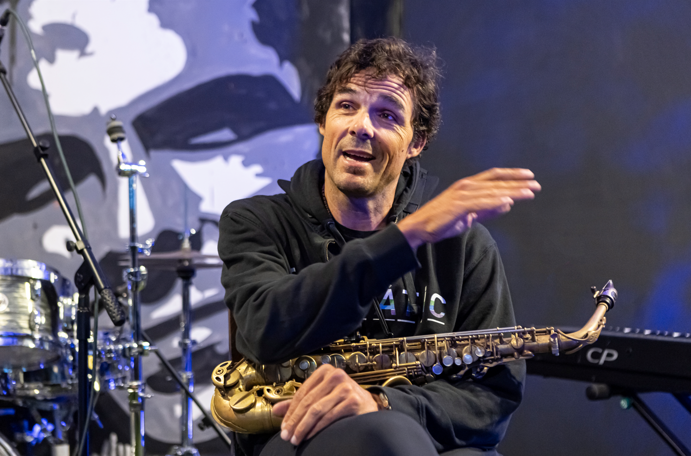 Llibert Fortuny ha impulsat el projecte Golden Beat Band, on fusiona el so orgànic d’una big band amb electrònica i beats. FOTO: Marc Llibre