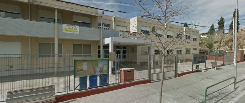 Façana de l'Escola Xarau. Foto: Ajuntament