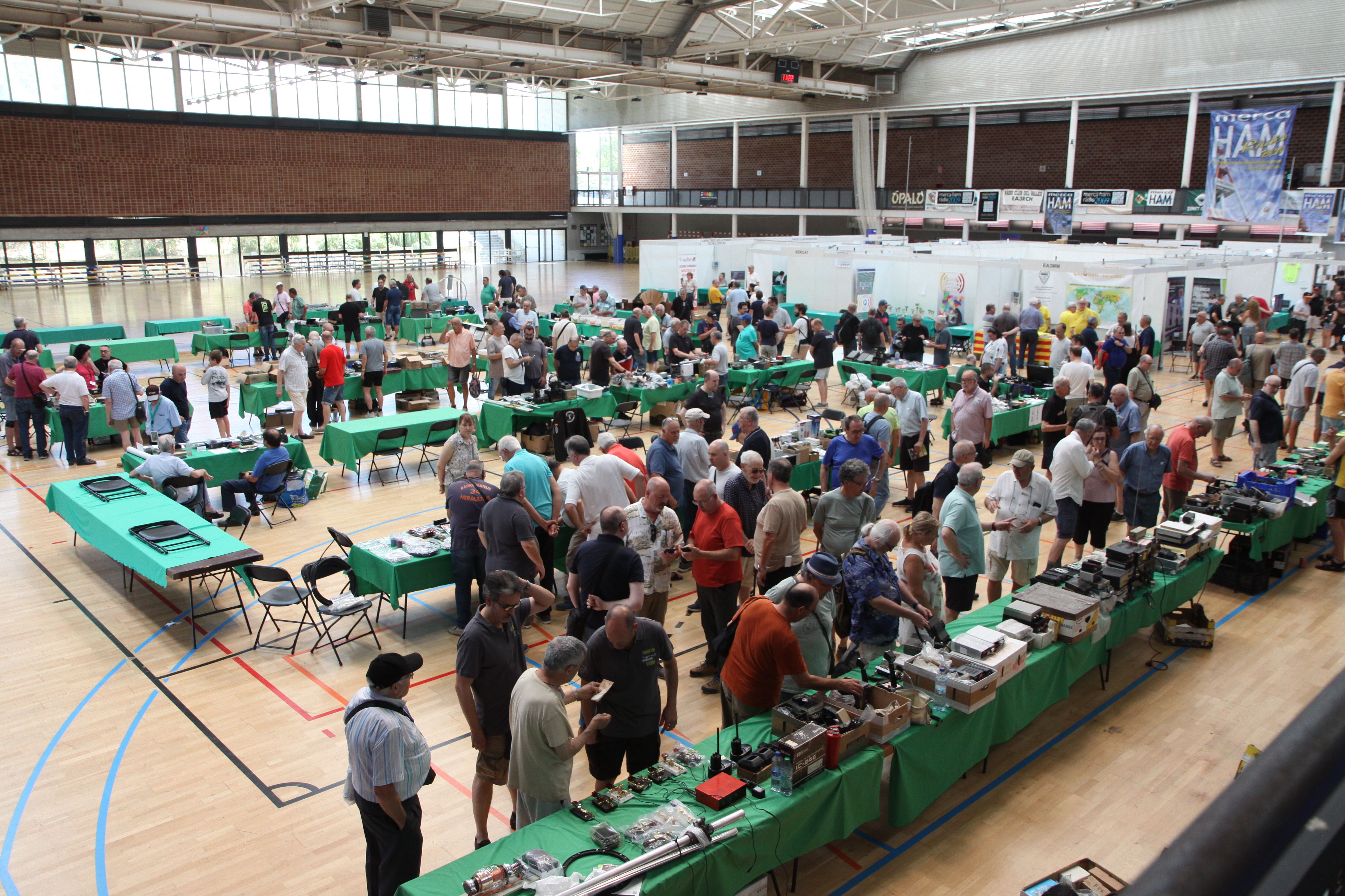 Les pistes del Guiera, completament plenes de radioaficionats. Foto: Laia Jubany