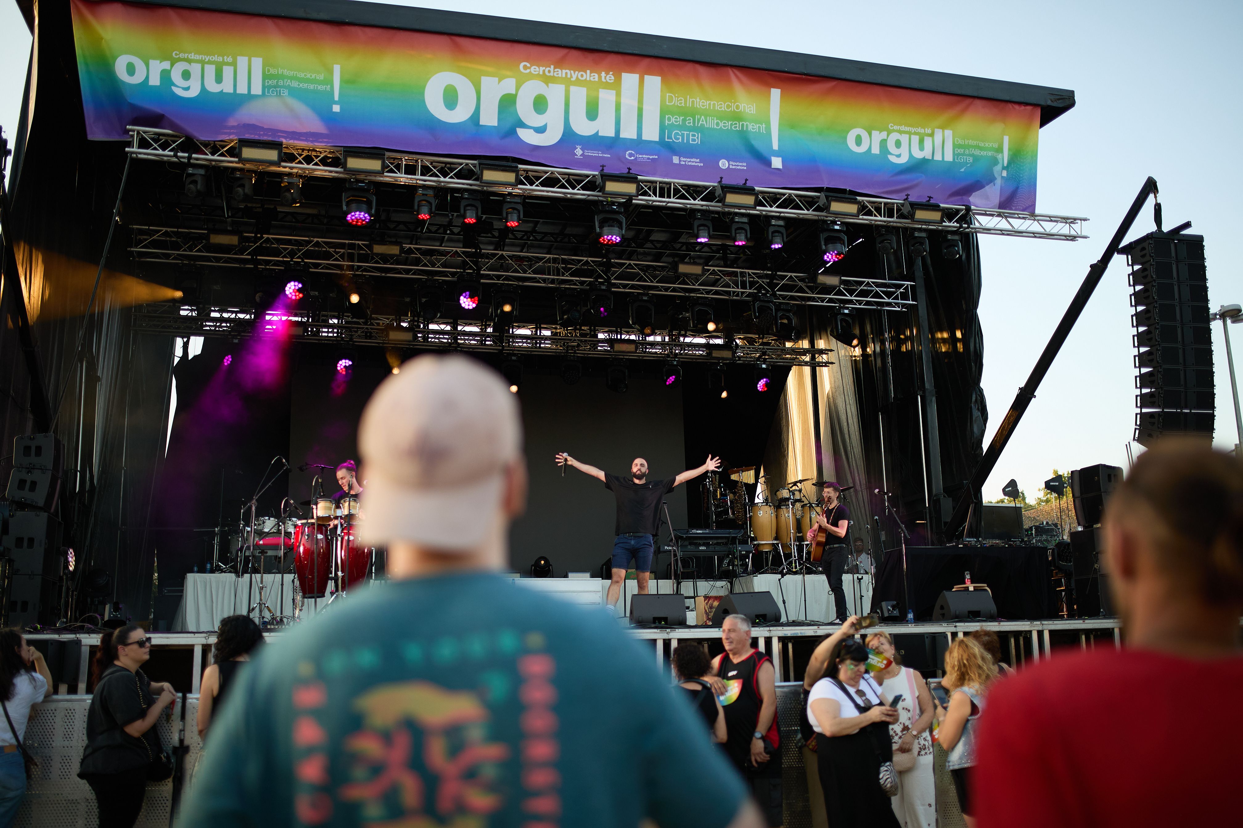 L’escenari del Parc Xarau va acollir el directe de Tot o Zero dins la celebració de l’Orgull. FOTO: Elisabet Encina (@elisabetencina)
