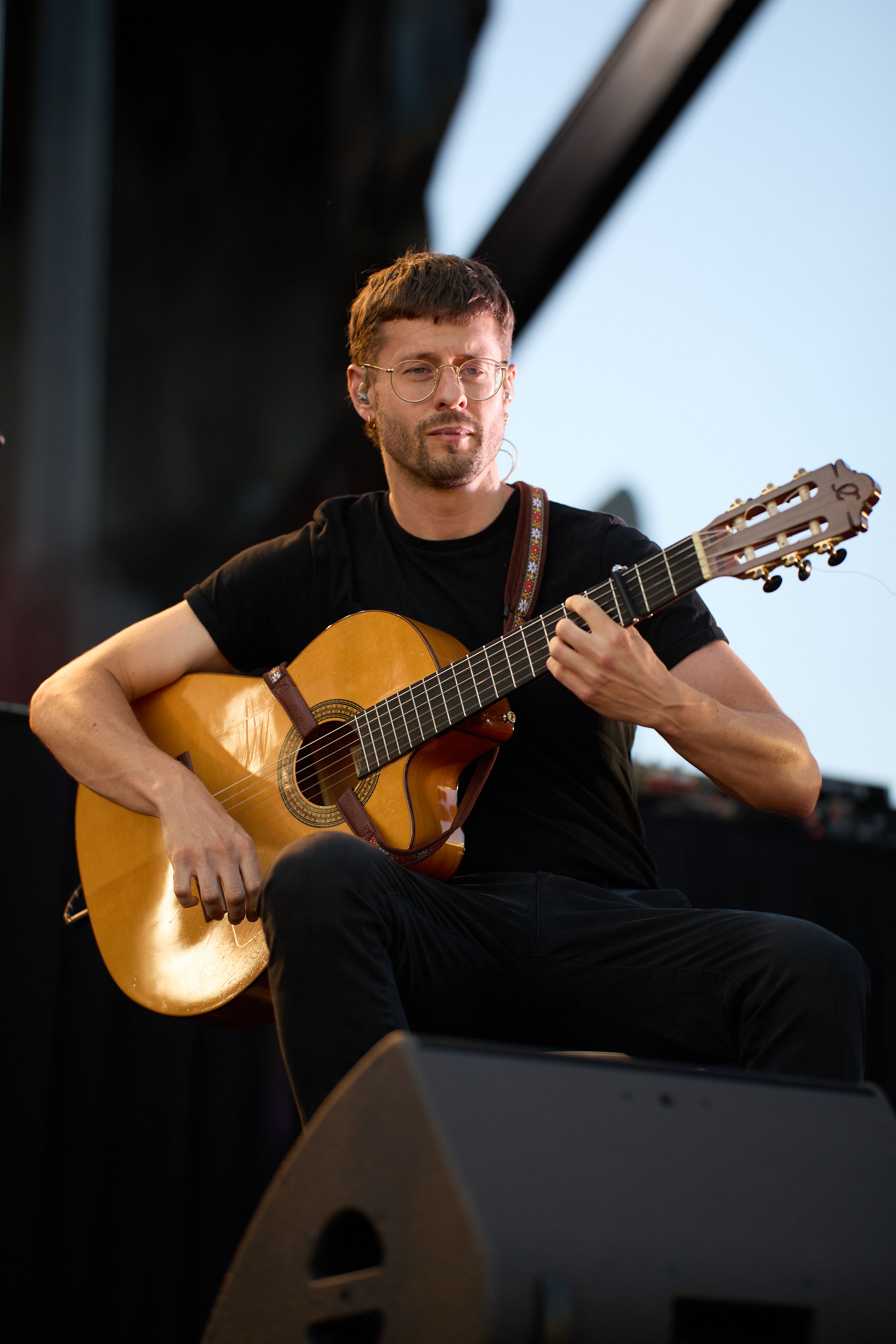 La guitarra espanyola va ser un dels elements centrals del so de Tot o Zero. FOTO: Elisabet Encina (@elisabetencina)