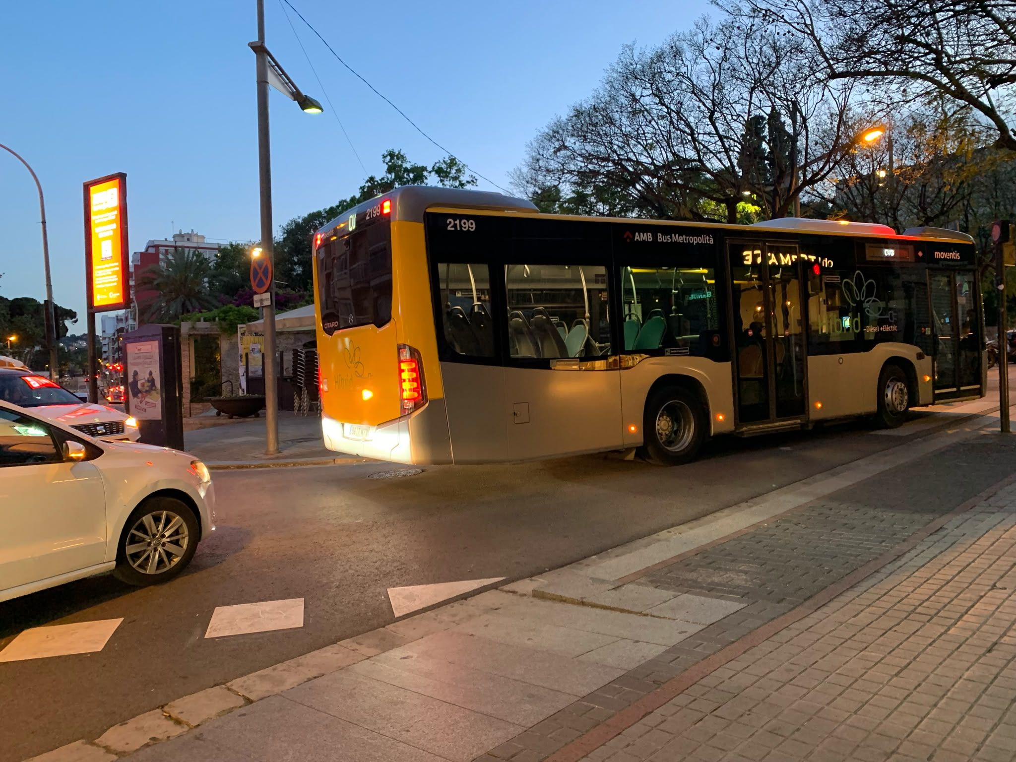 El govern preveu aplicar aquest estiu els primers ajustos al nou servei de bus urbà, amb canvis en les línies CV1, CV2 i CV3. FOTO: Judit Josa