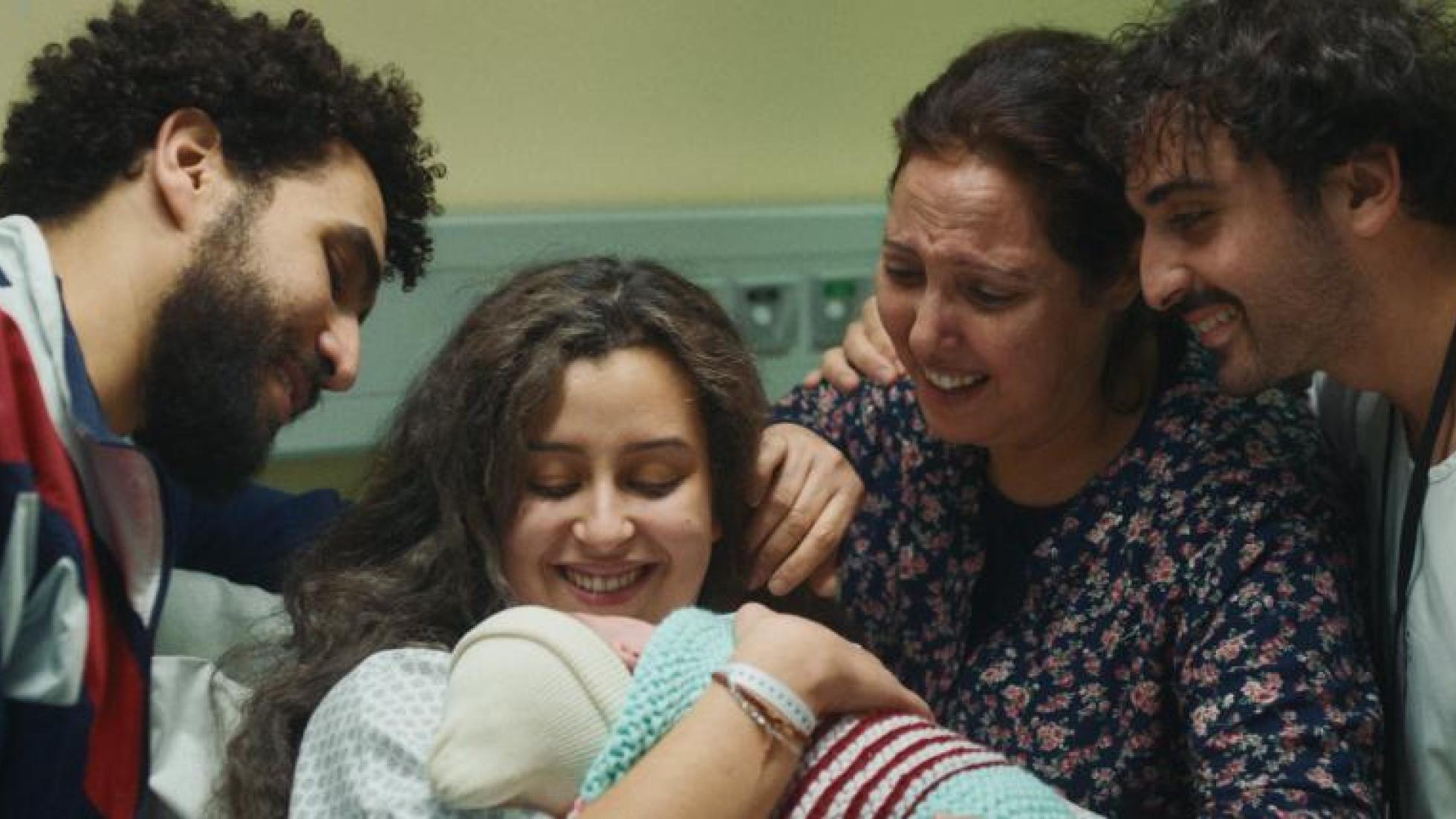 Una escena de Matrones, de Léa Fehner, que retrata el dia a dia de dues joves llevadores en un hospital públic francès. FOTO: Matrones