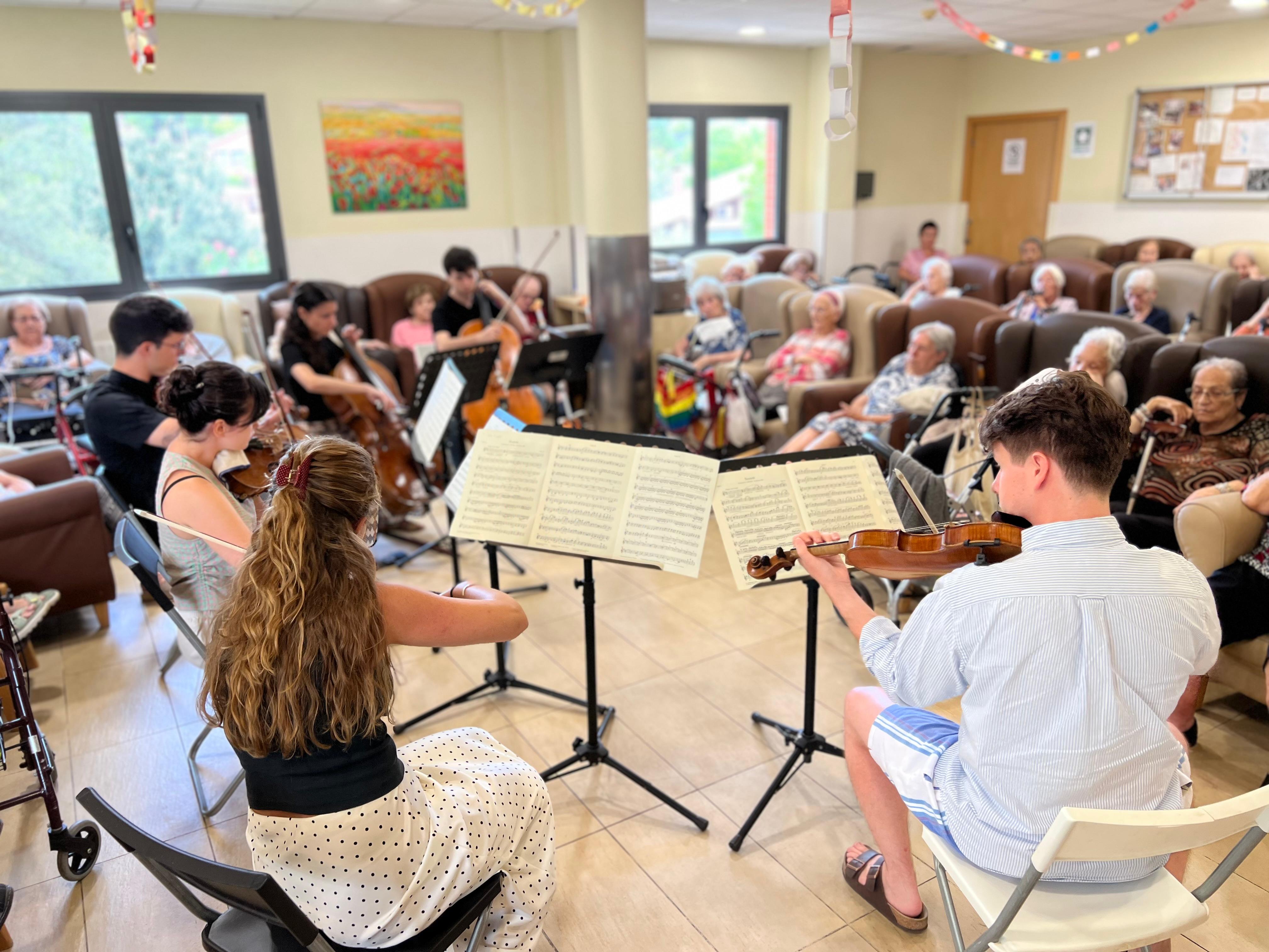 El Sextet Con Anima durant el seu debut a la residència CIMS de Bellaterra. FOTO: Judit Josa