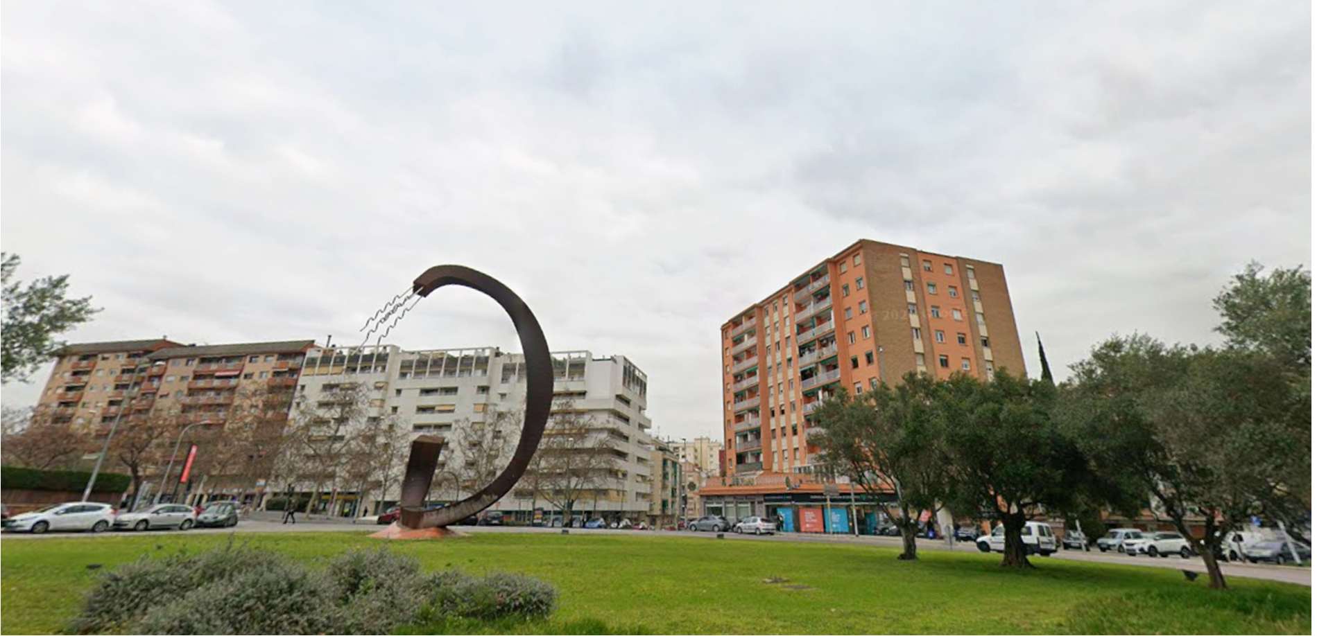 L’avinguda Primavera al seu pas per la plaça de l’Estatut. FOTO: Google Maps (Josepa Camps)