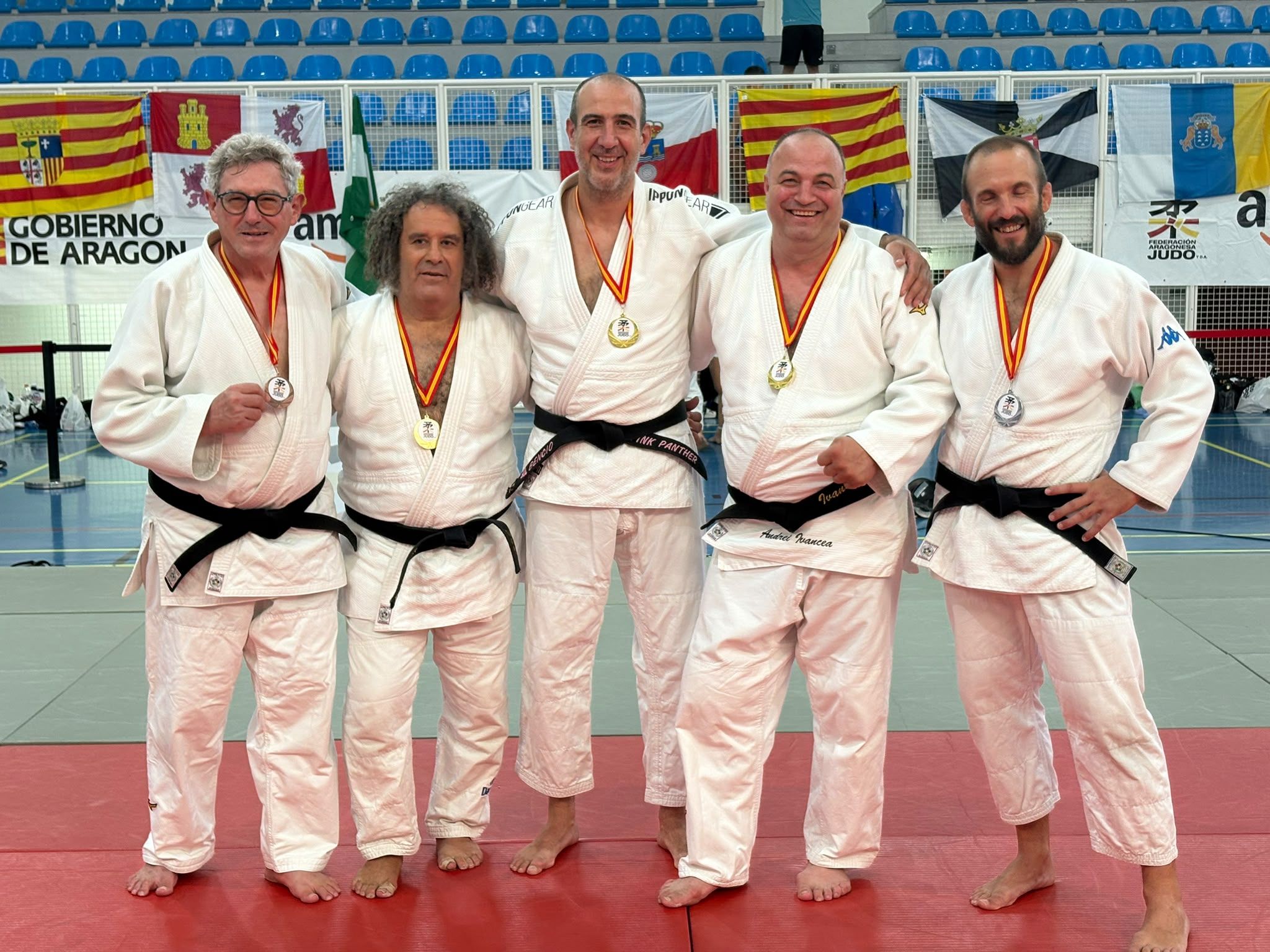 Participants del Cerdanyola a la Supercopa d'Espanya de Veterans. Foto: Cedida