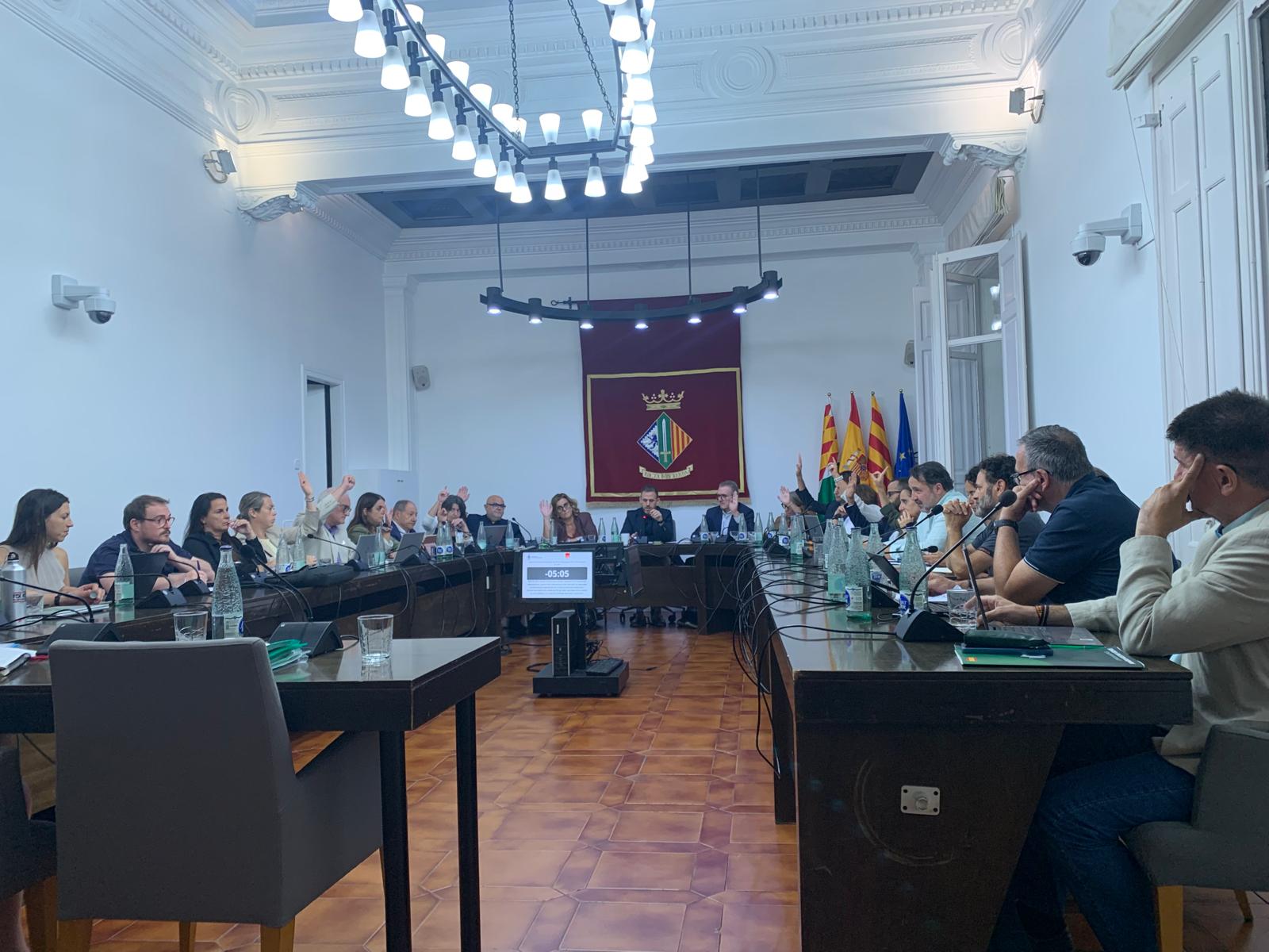 Un dels moments de les votacions, a la recta final del Ple de setembre.