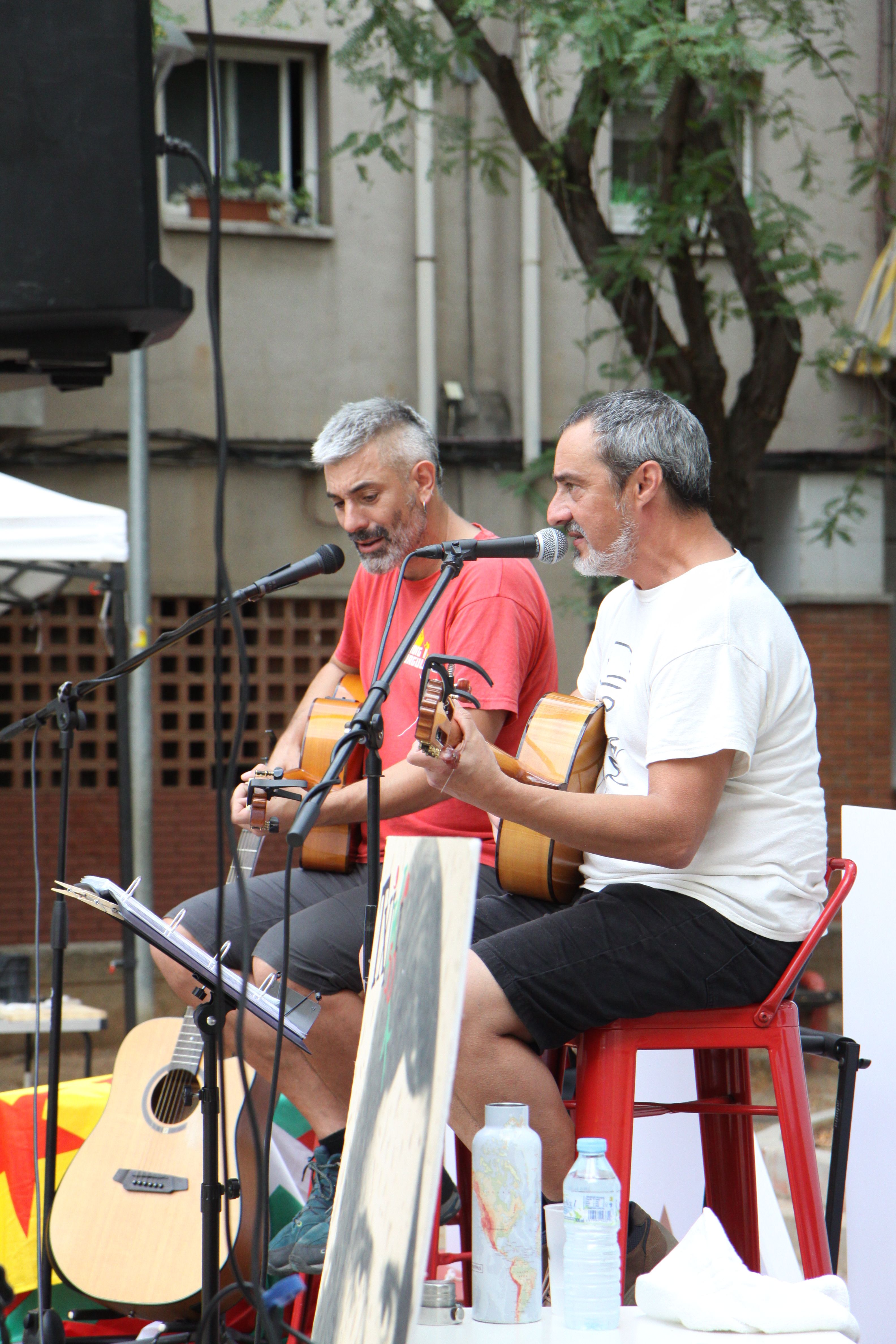Concert de Subversions al 3è aniversari de La Flama. Foto: Laia Jubany