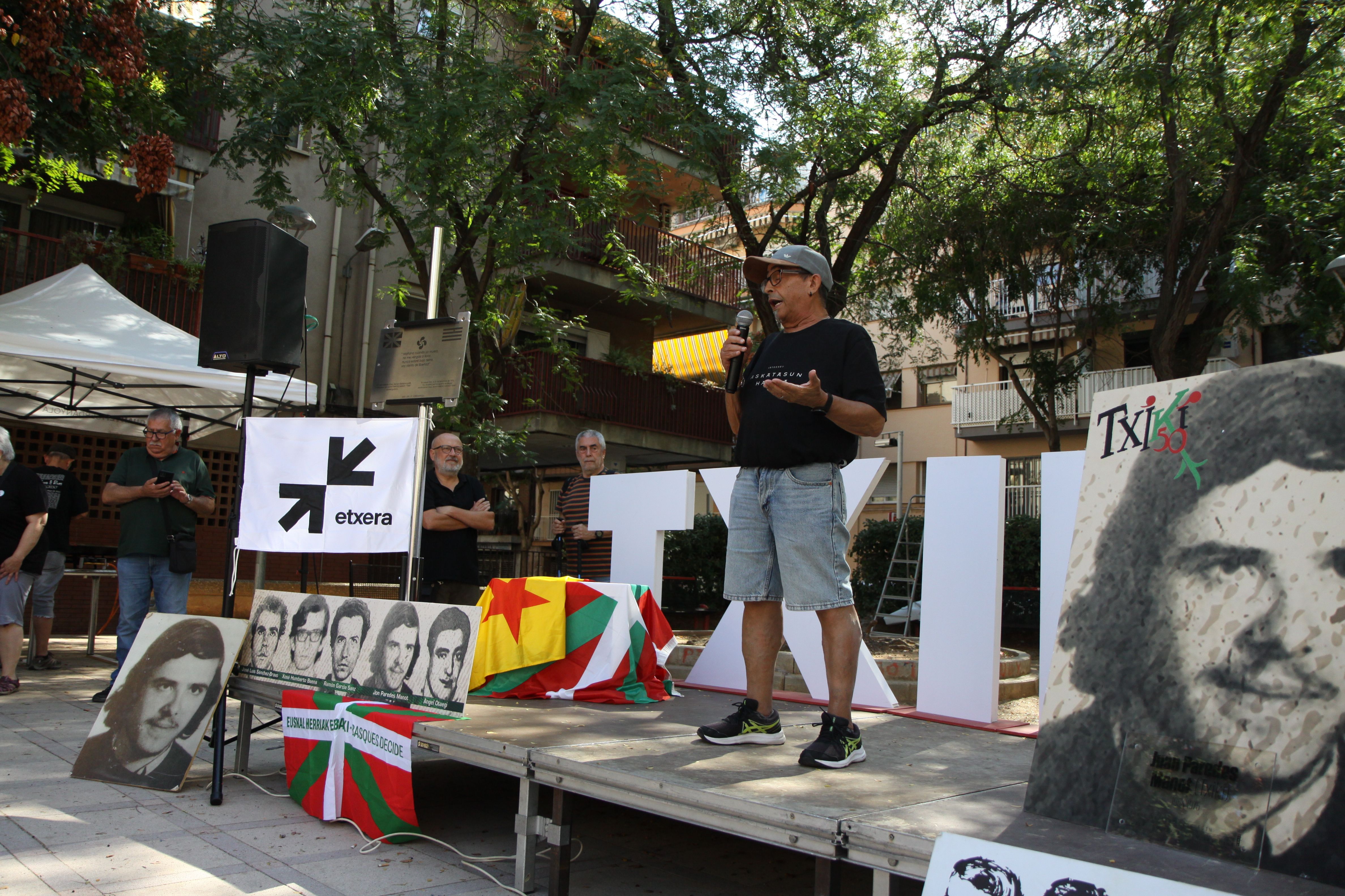 Parlament de Marc Muñoz, germà de Gustau Muñoz,  durant l'homenatge al Txiki. Foto: Laia Jubany