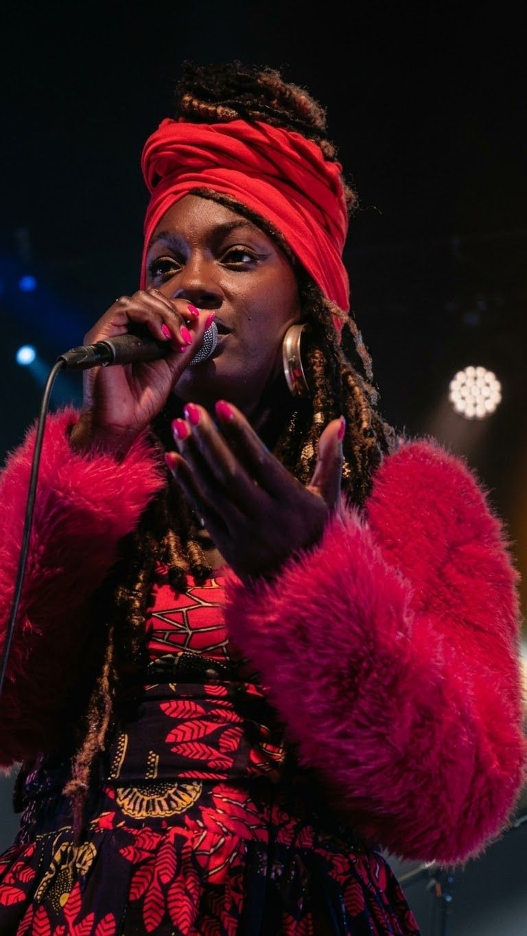 Adama Janlo, en un dels moments més expressius de la seva actuació. FOTO: Carme Monclús