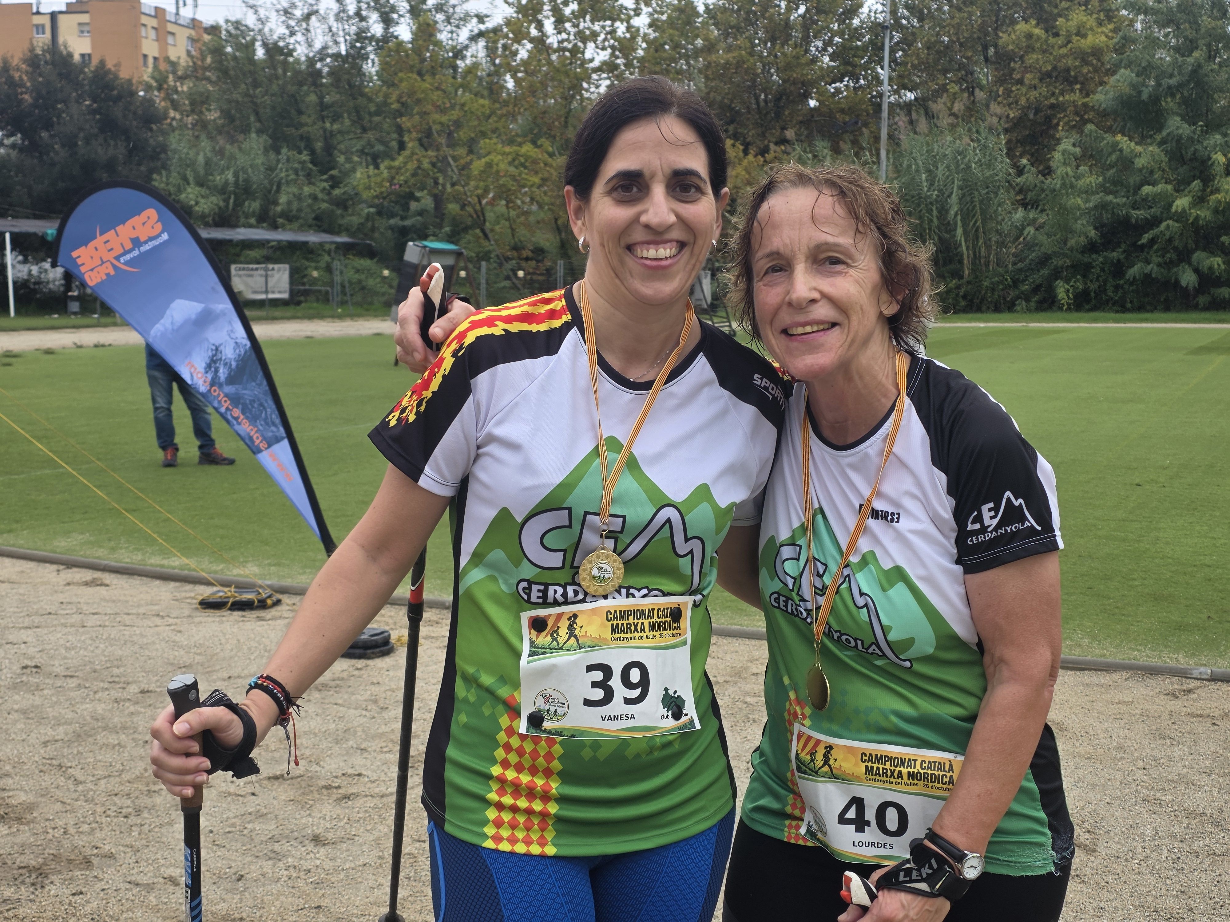 La pluja no ha aturat el Campionat de Catalunya de Marxa Nòrdica “Ciutat de Cerdanyola” . FOTO: Marc Mata