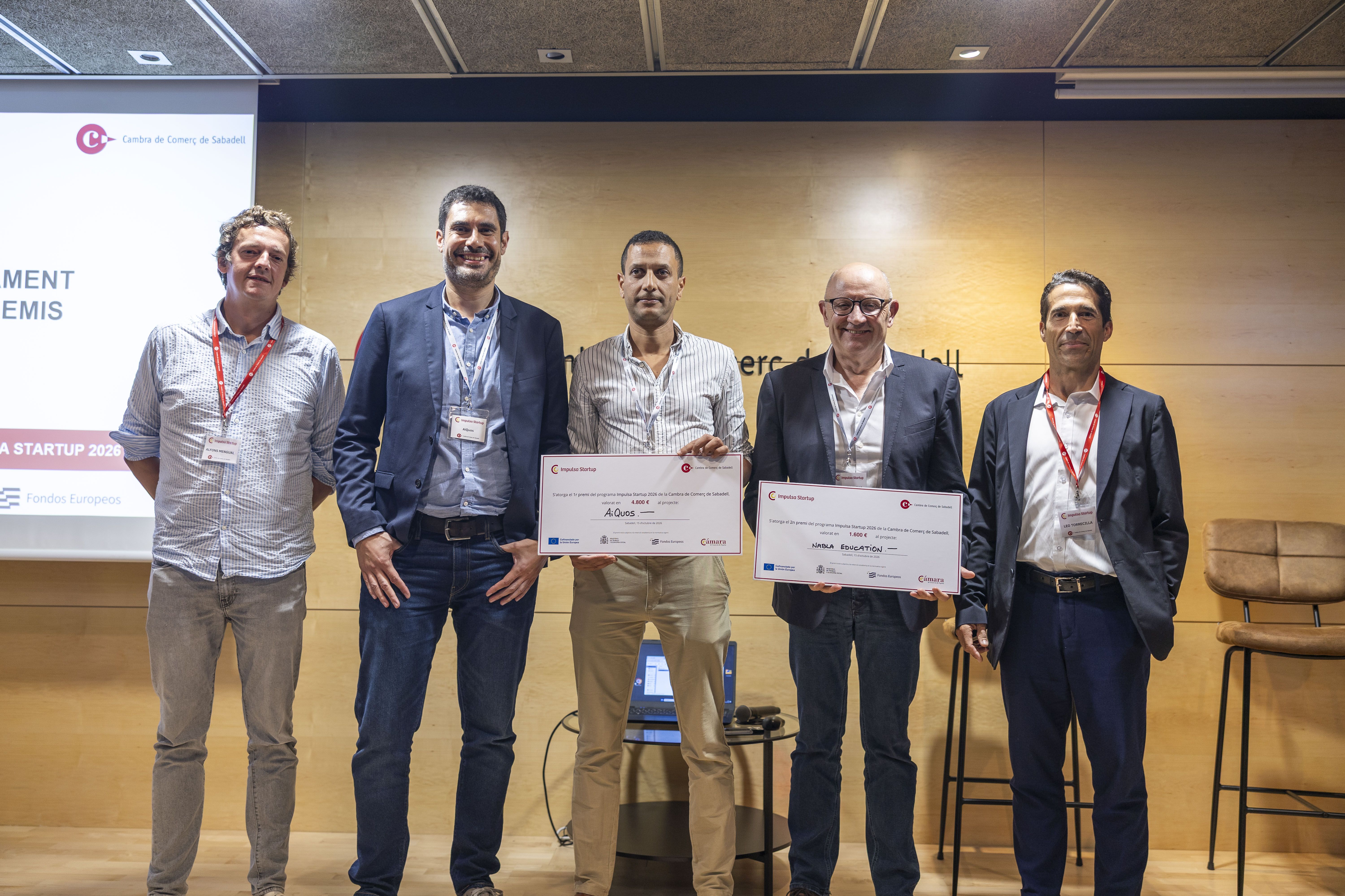 Representants d’AiQUOS i Nabla Education amb els premis Impulsa Startup 2026 de la Cambra de Comerç de Sabadell. FOTO: Cambra de Sabadell