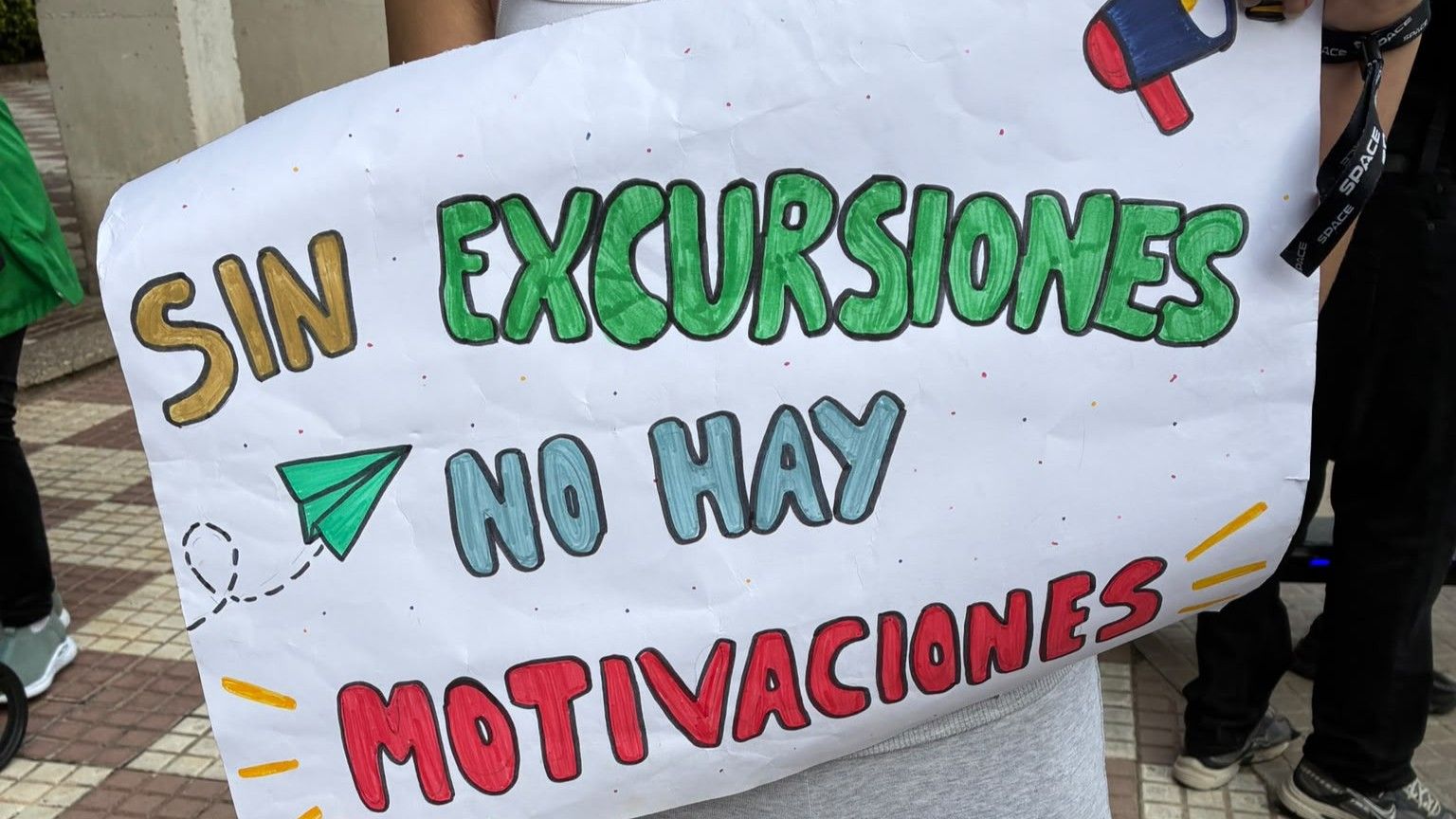 Un dels cartells de la protesta estudiantil del Banús. Foto: Laia Jubany